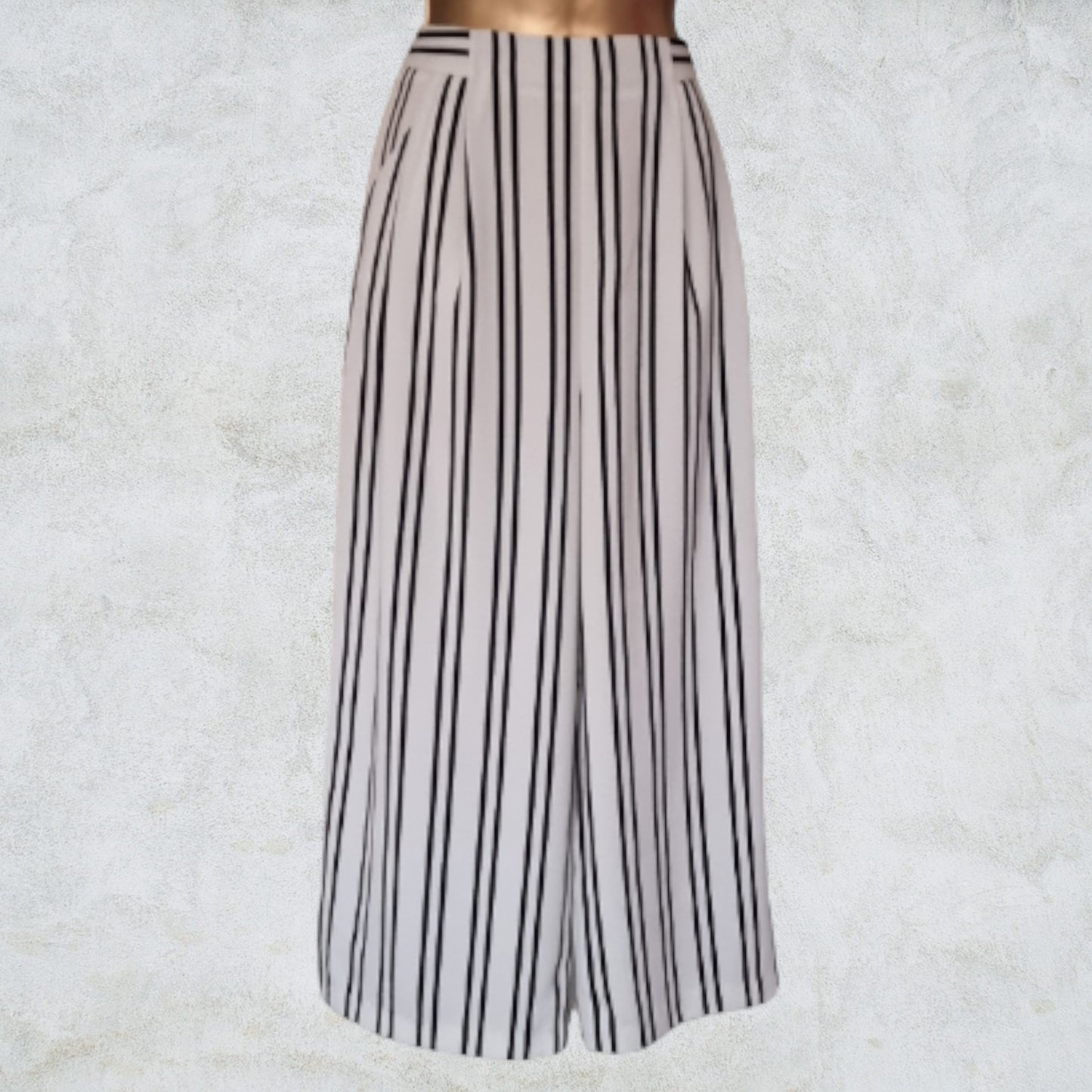 Warehouse Women's Navy & White Stripe Wide Leg Crepe Culottes UK 10 US 6 EU 38 Timeless Fashions