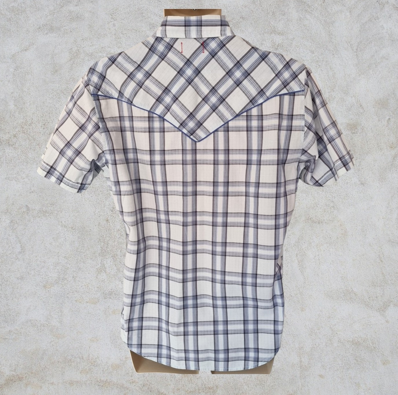 GUESS Jeans Men’s Short Sleeve Blue & White Check Shirt Size M Timeless Fashions