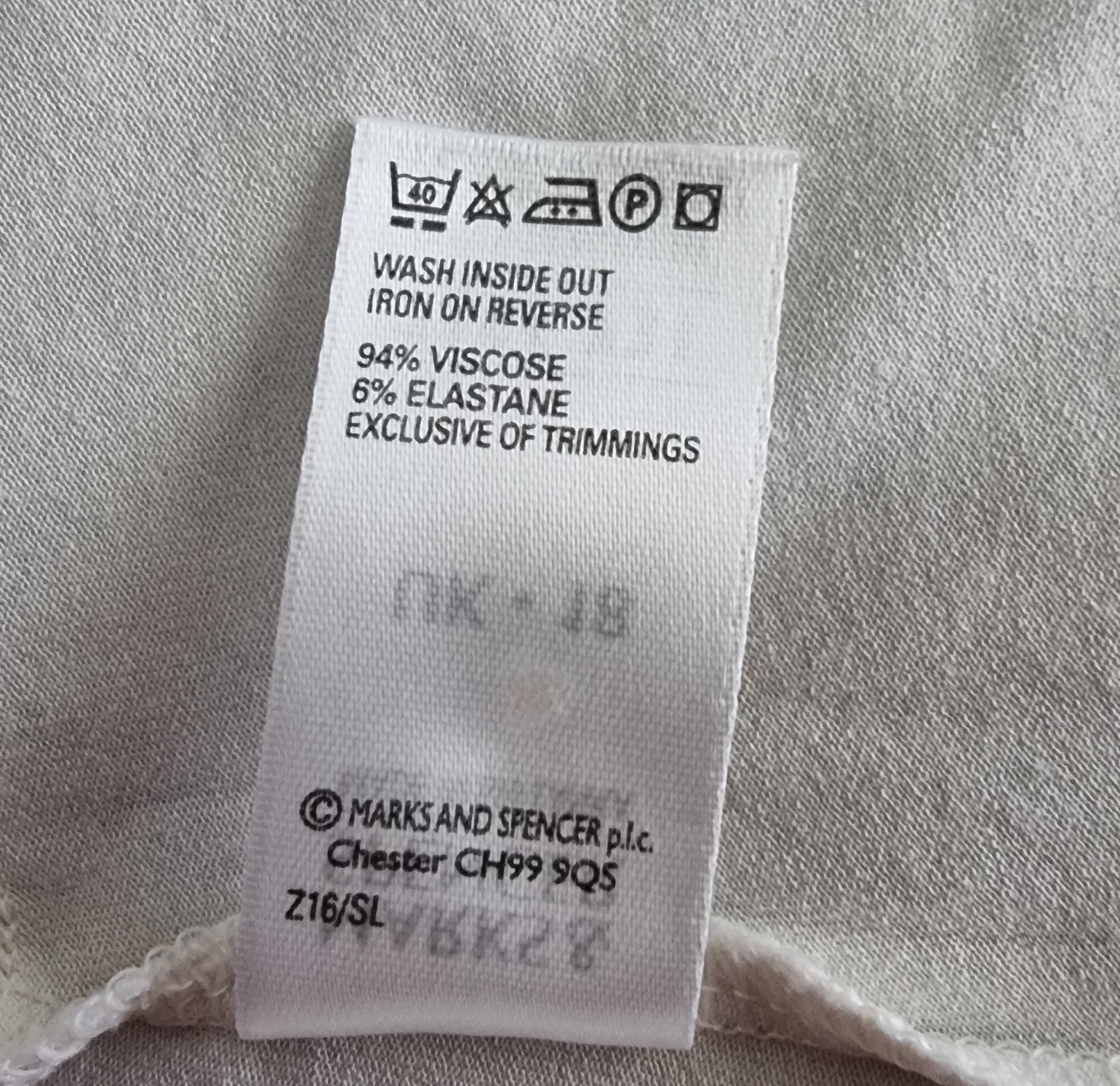 Marks And Spencer Off White Classic Vest Top UK 18 US 14 EU 46 Timeless Fashions