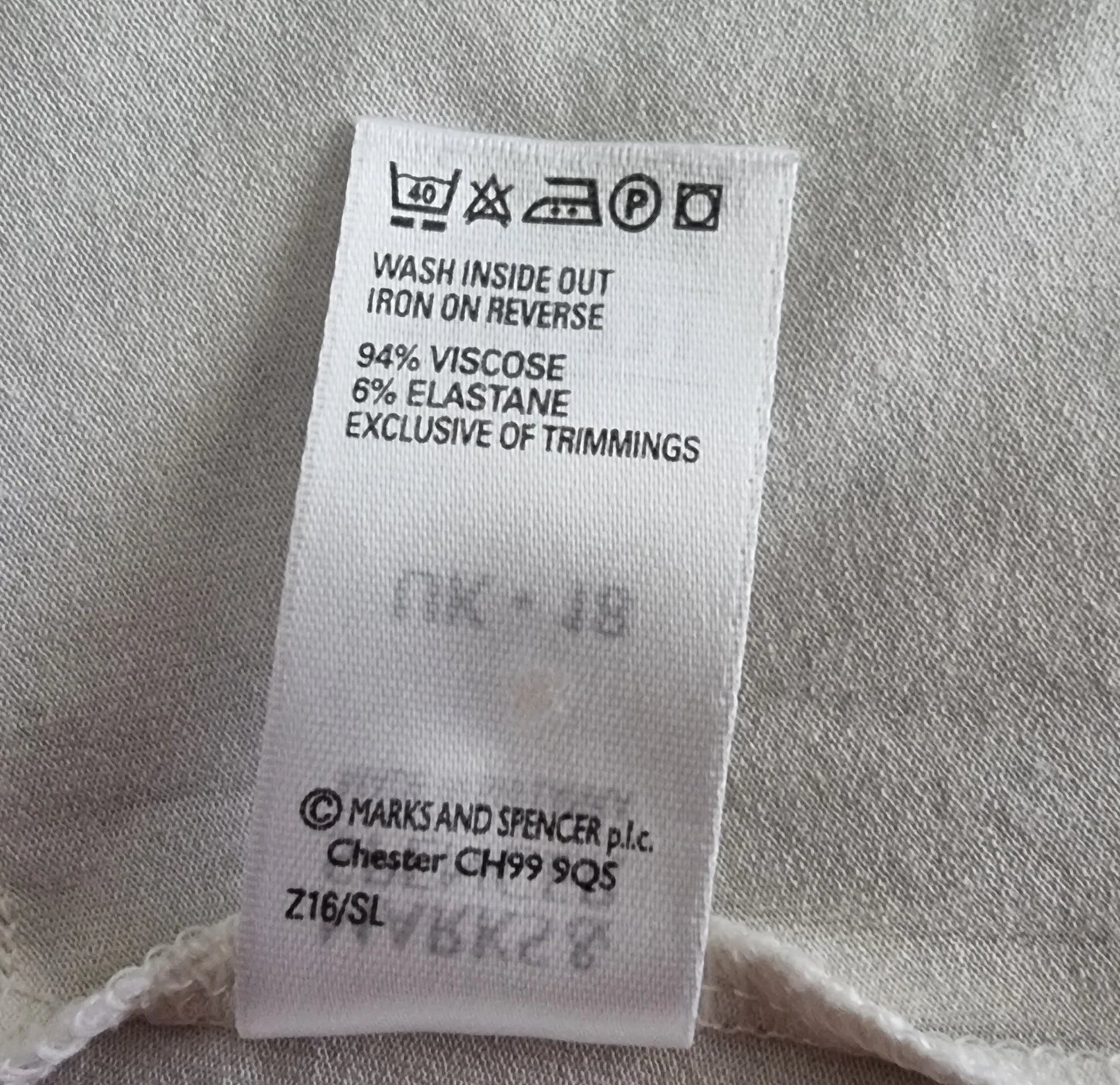 Marks And Spencer Off White Classic Vest Top UK 18 US 14 EU 46 - Timelessfashions