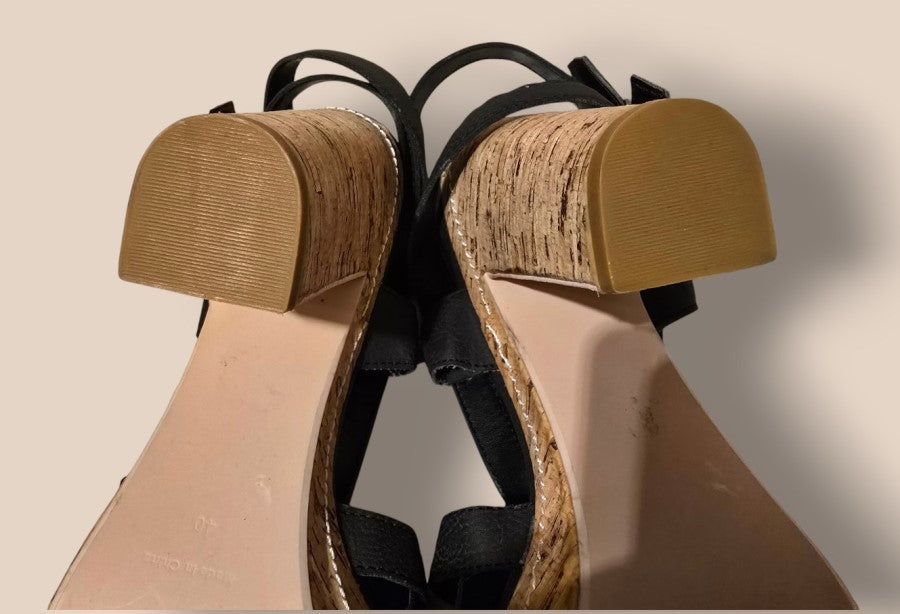 Carvela Black Criss Cross Cork Block Heel Sandals UK 7 EU 40 Timeless Fashions