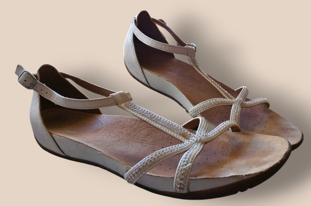 Clarks Womens Cream Diamante Flat Sandals UK 8 EU 42 US 8.5 Timeless Fashions