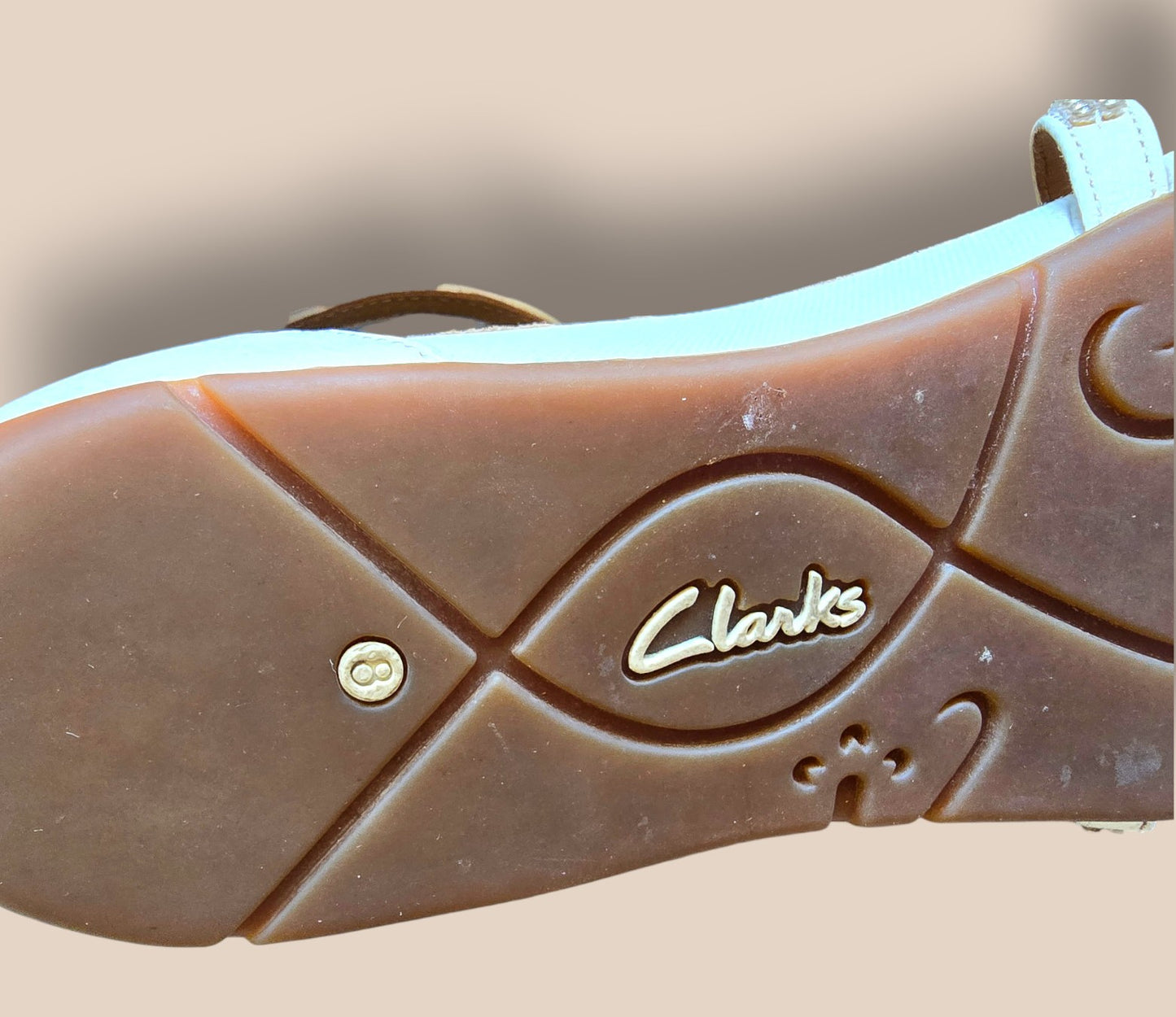 Clarks Womens Cream Diamante Flat Sandals UK 8 EU 42 US 8.5 Timeless Fashions