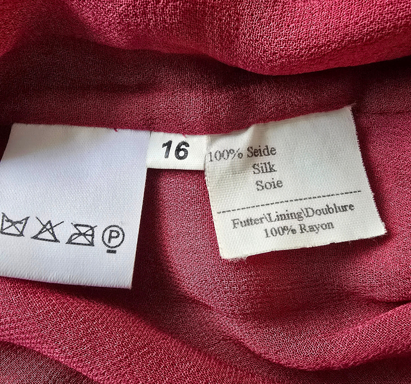 Caroline Charles Red Silk Sequin Jacket, Skirt & Cami Top UK 14/16 US 10/123 EU 42/44 Timeless Fashions