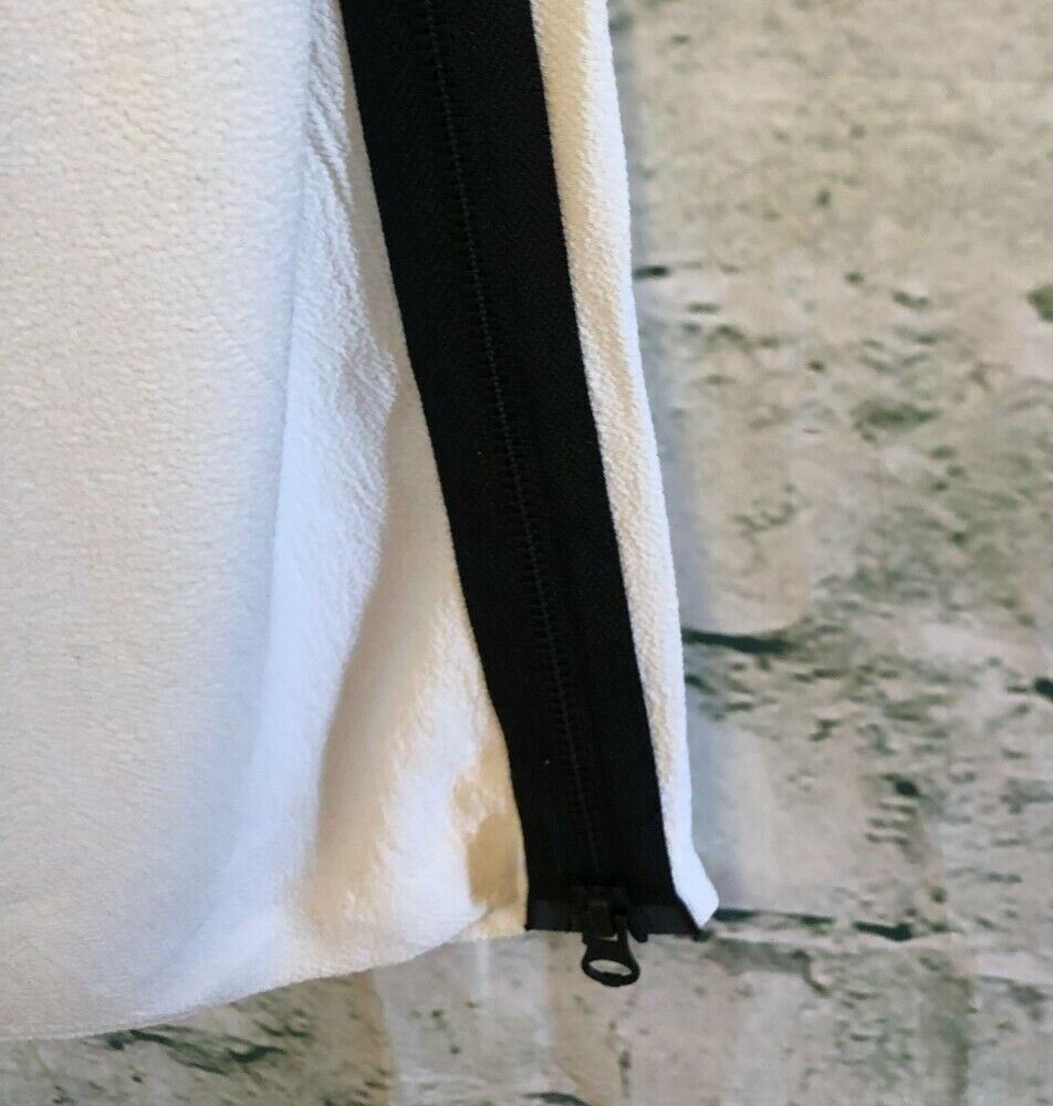 Yigal Azrouël Ivory Textured Crepe Black Zip Dress UK 8 US 4 EU 36 IT 40 Timeless Fashions