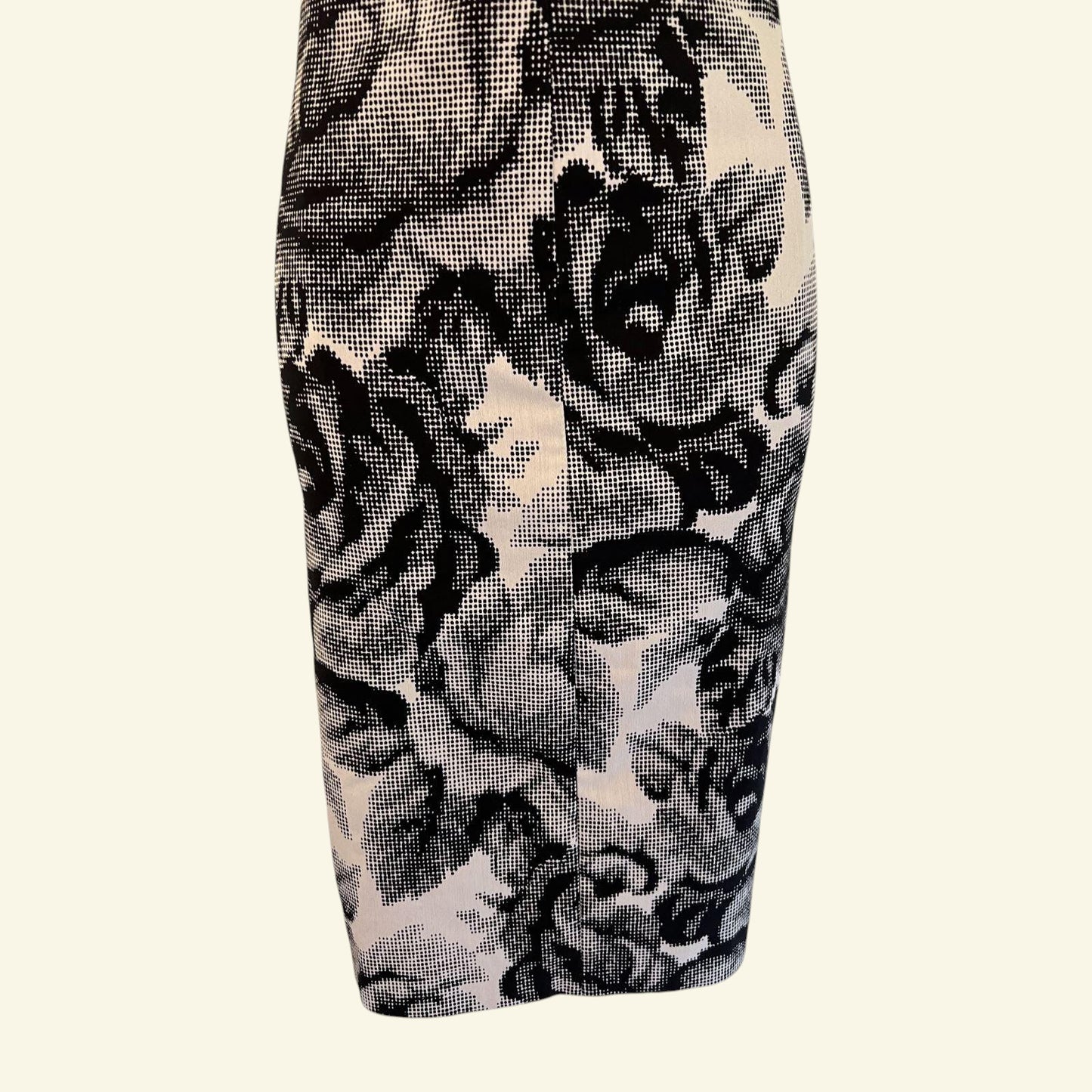 Phase Eight Black & White Mono Floral Stretch Bodycon Dress UK 10 US 6 EU 38 - Timelessfashions