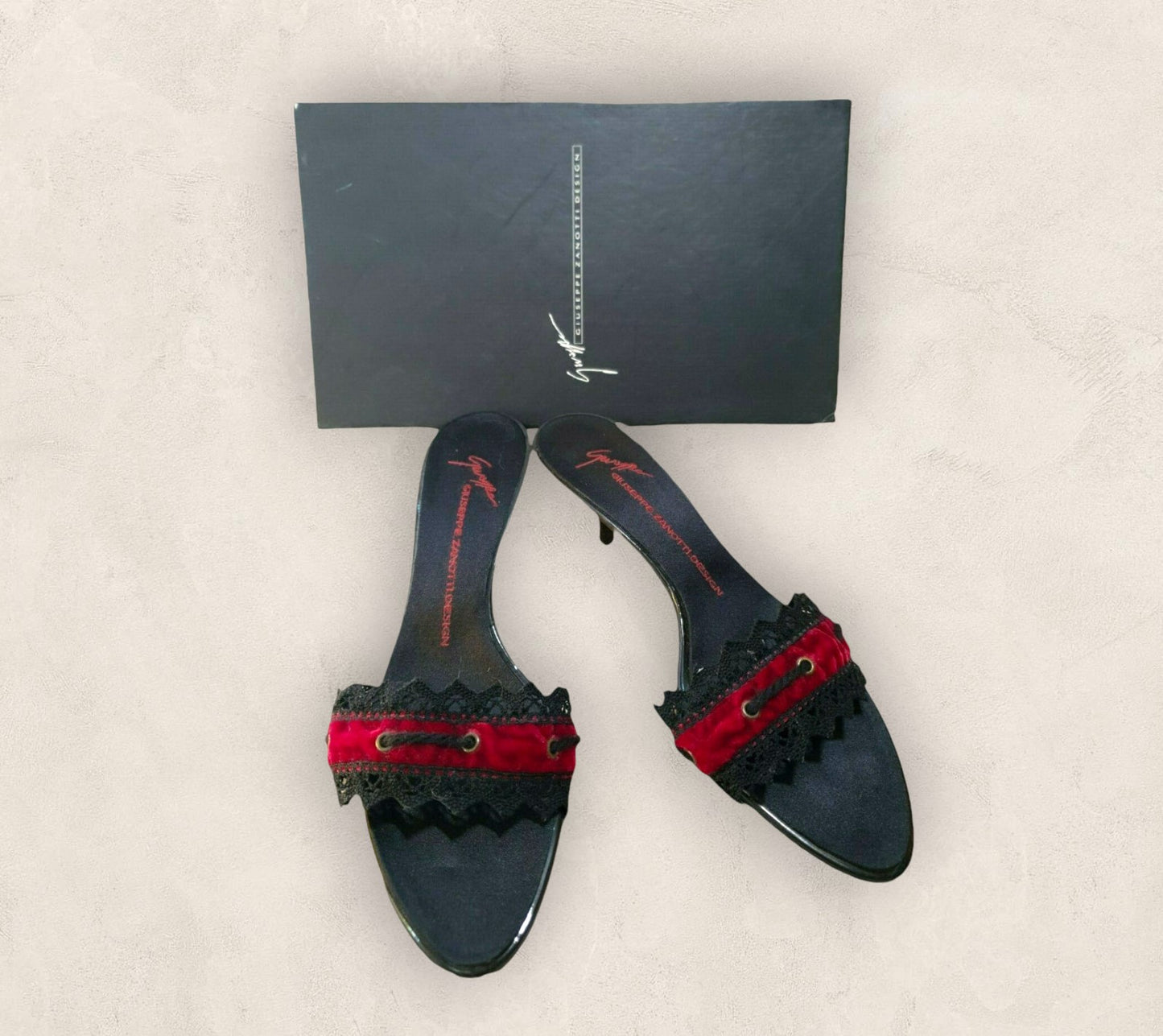 Giuseppe Zanotti Black Kitten Heel Red Velvet Sandals UK 6.5 US 9 EU 40 Timeless Fashions