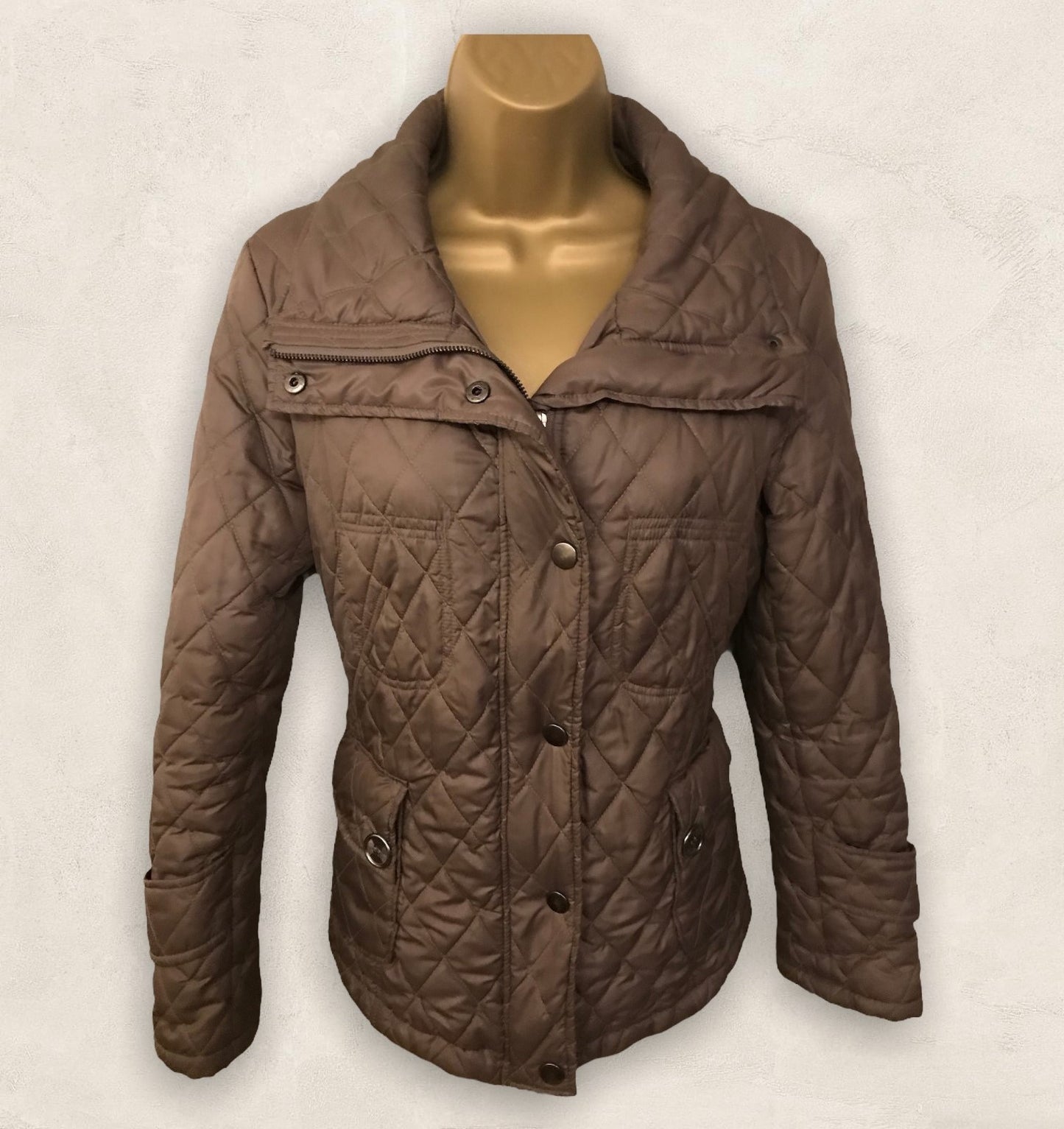Fenn Wright Manson Ladies Brown Quilted Jacket UK 12 US 8 EU 40 Timeless Fashions