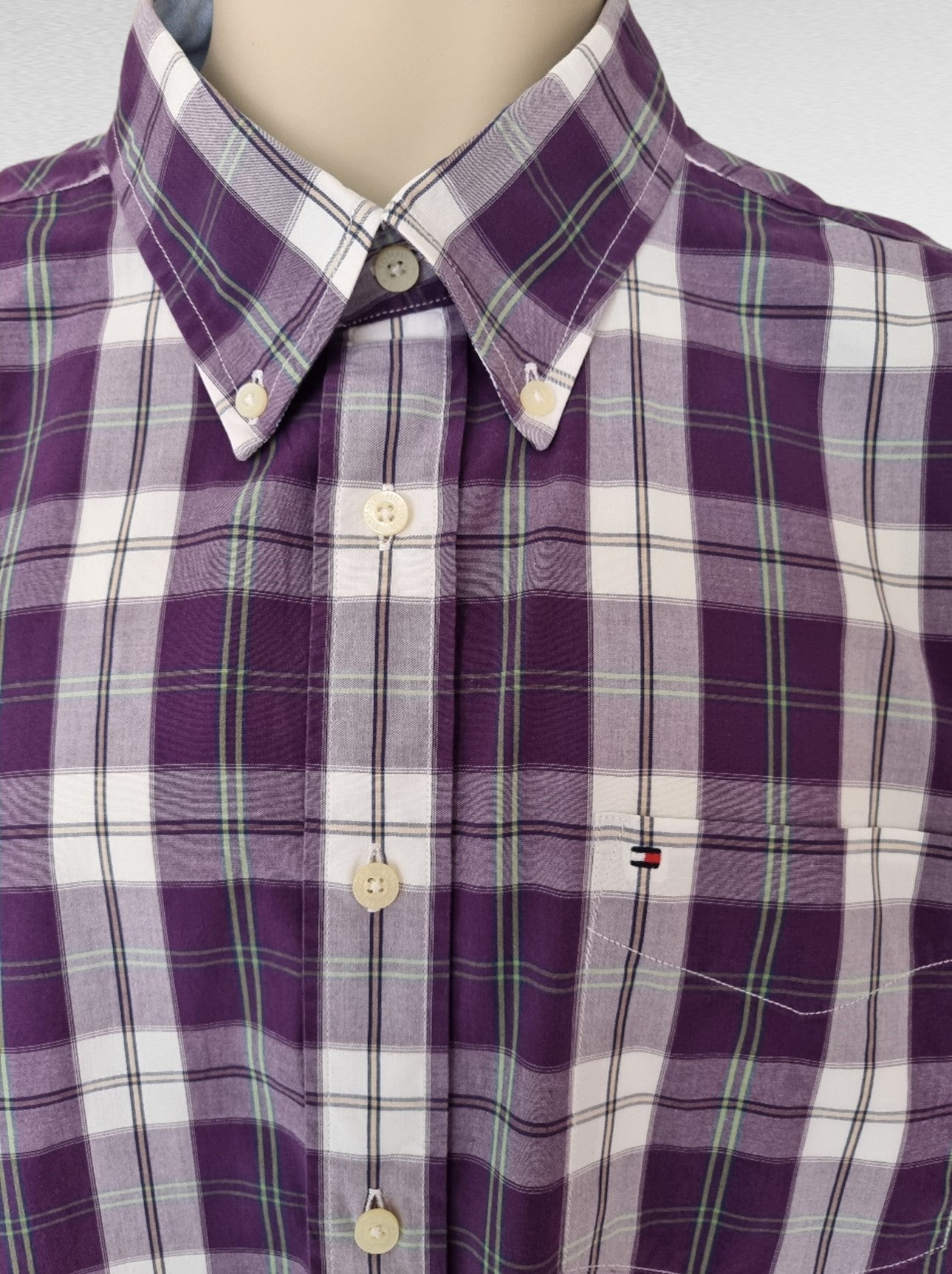 Tommy Hilfiger Men's Mauve & White Check Short Sleeve Oxford Shirt Size 40 18 ½ Timeless Fashions