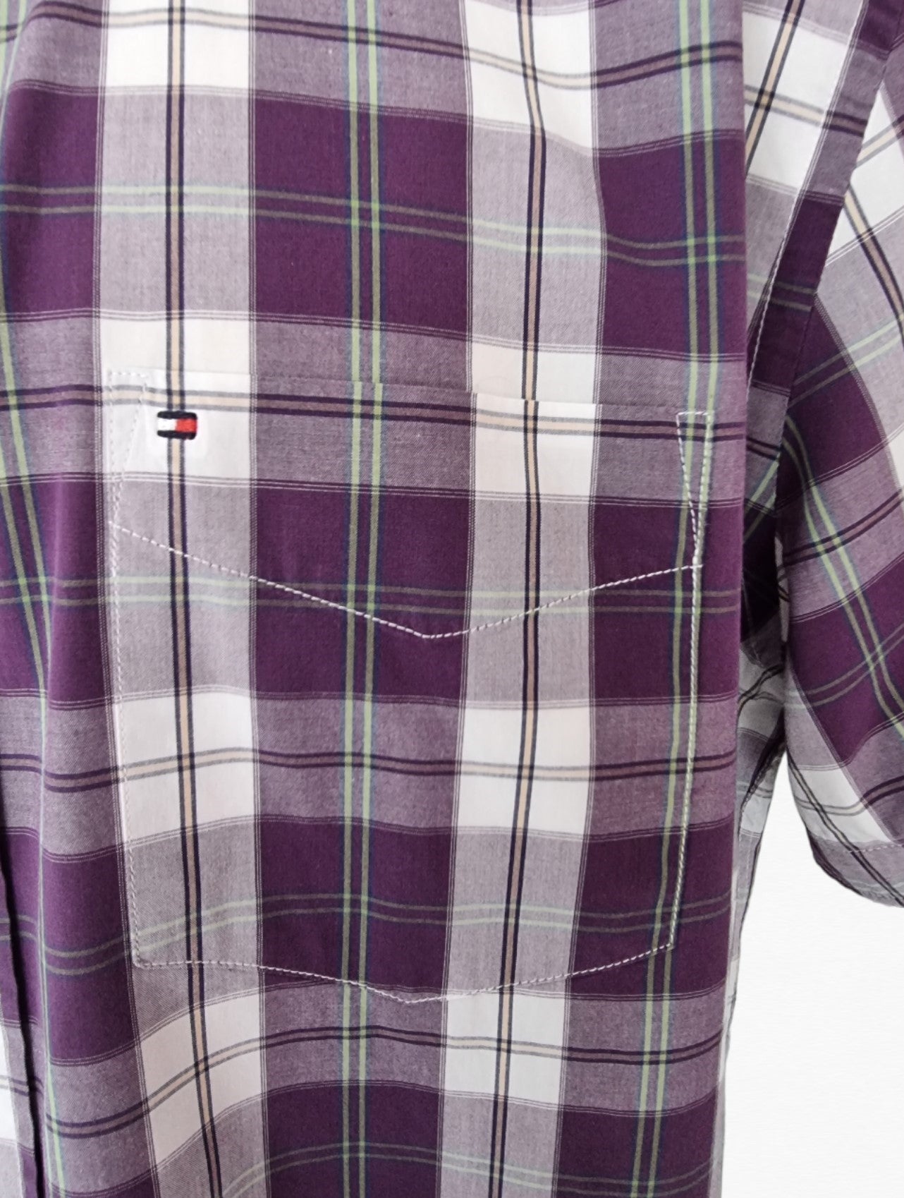 Tommy Hilfiger Men's Mauve & White Check Short Sleeve Oxford Shirt Size 40 18 ½ Timeless Fashions