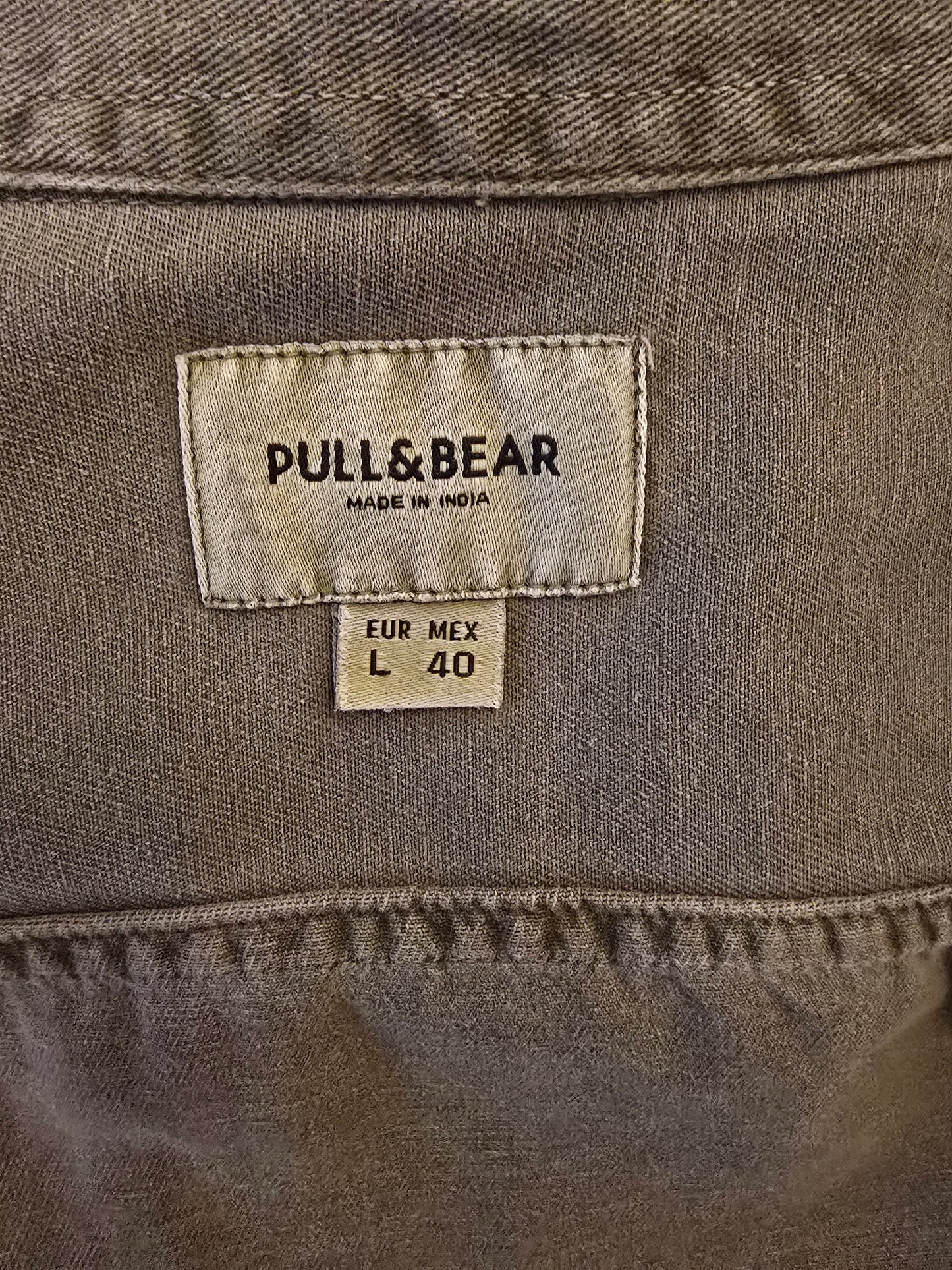 Pull & Bear Slim Fit Khaki Long Sleeve Shirt UK L - Timelessfashions