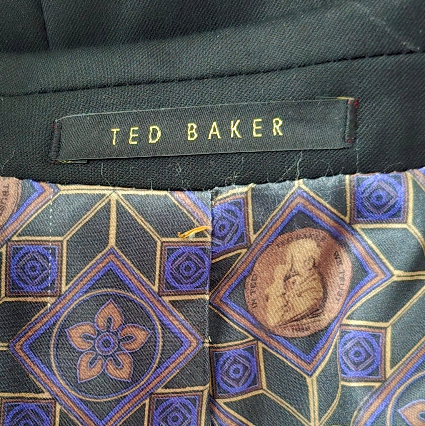 Ted Baker Men's Dark Blue Wool Tailored Suit Jacket UK 40L - Timelessfashions
