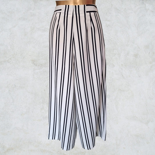 Warehouse Women's Navy & White Stripe Wide Leg Crepe Culottes UK 10 US 6 EU 38 Timeless Fashions