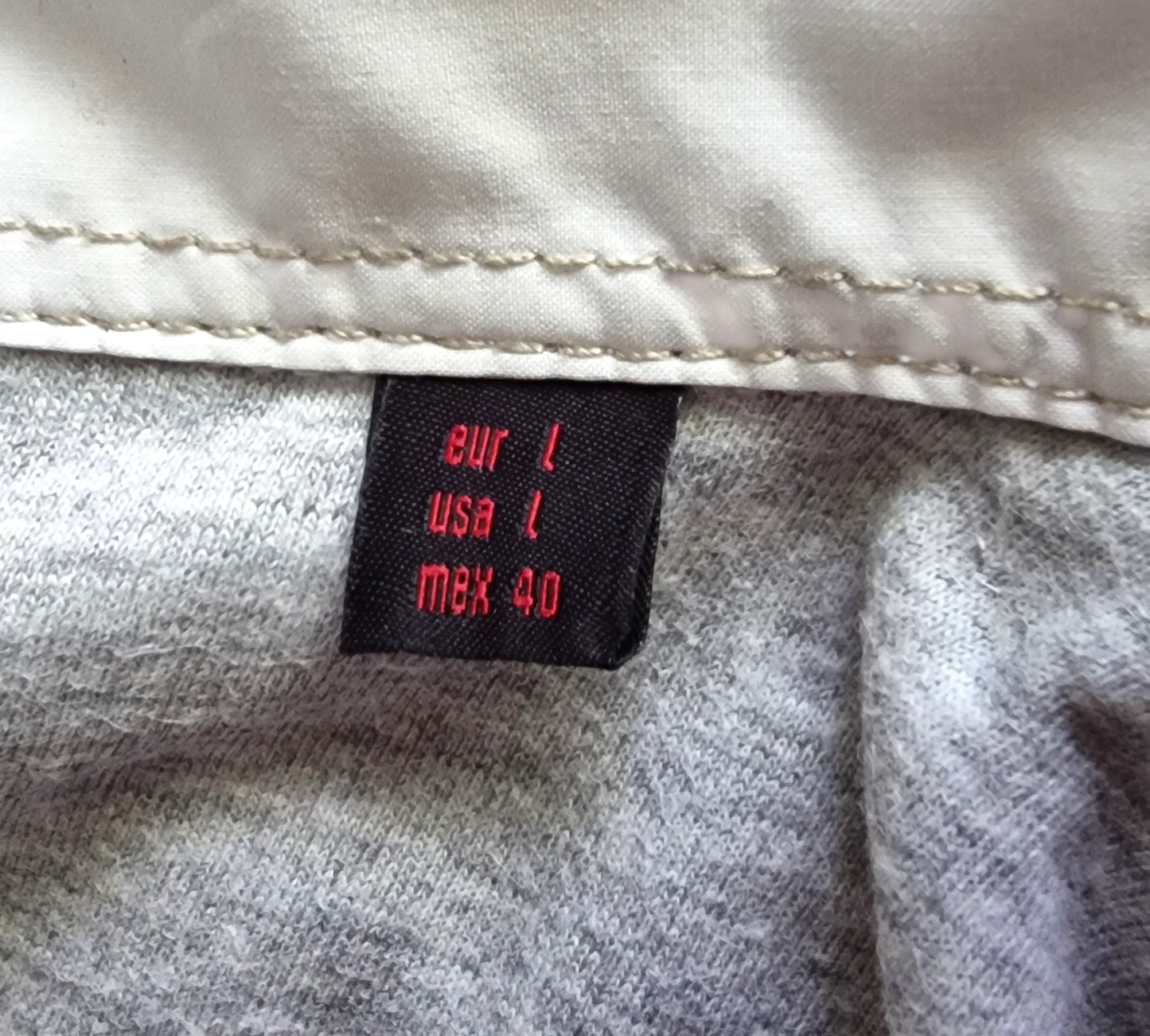 size label on white background