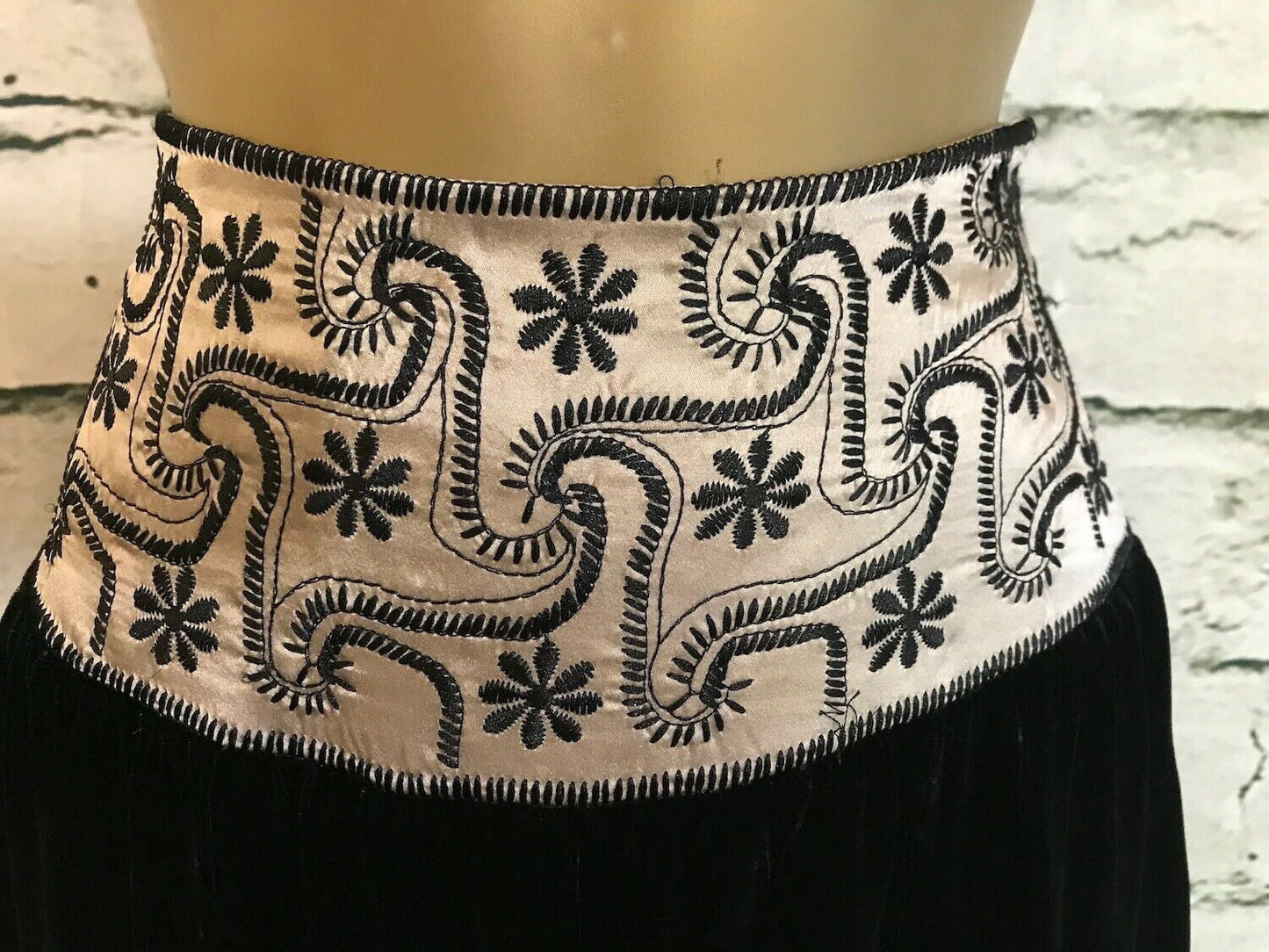 Michel Ambers Black Velvet & Champagne Silk Puffball Skirt UK 8 US 4 EU 36 Timeless Fashions