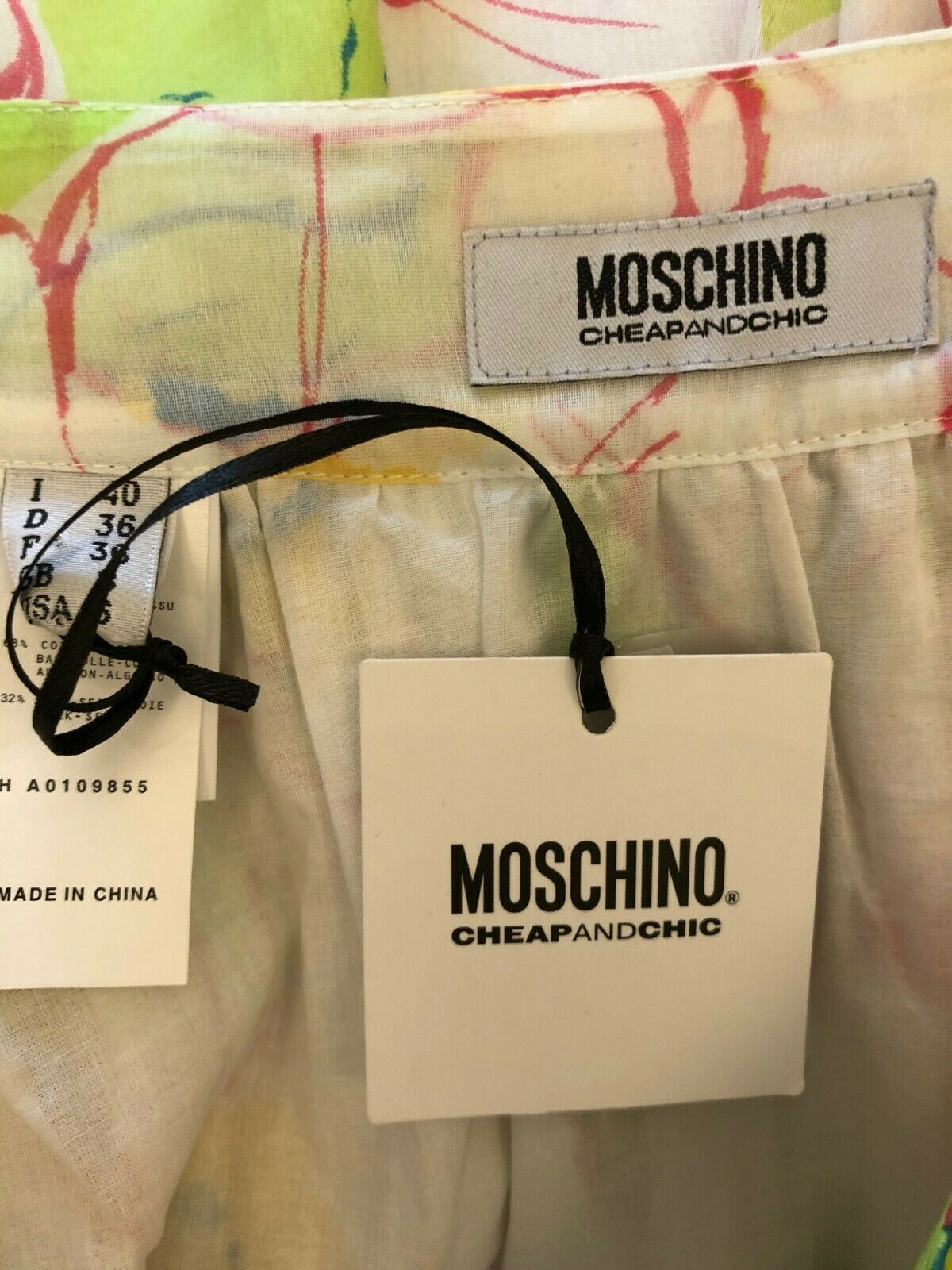 Moschino White Floral Silk & Cotton Skirt UK 8 US 4 EU 36 Timeless Fashions