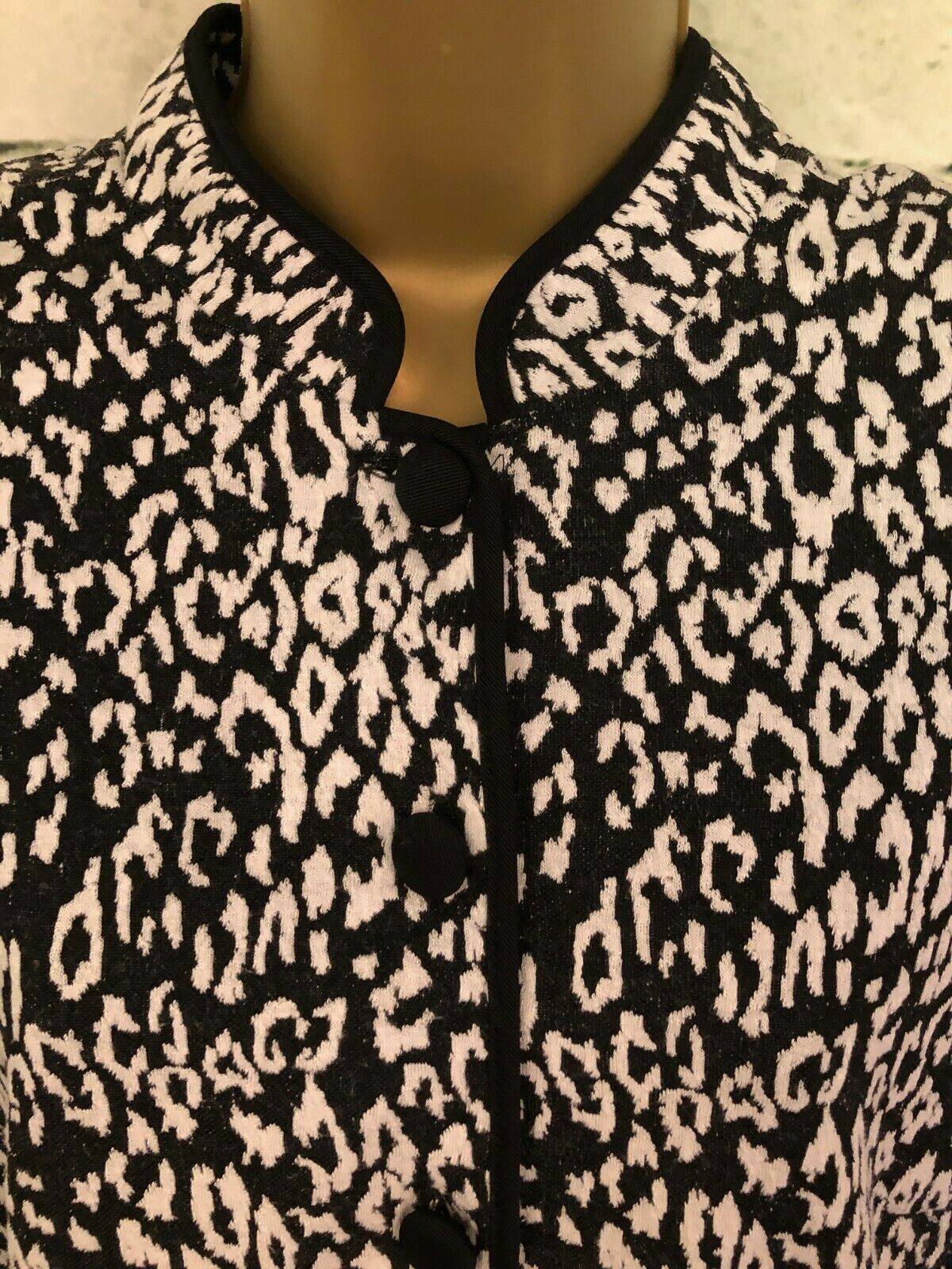 Viyella Womens Black & White Long Jacket UK 14 US 10 EU 42 Timeless Fashions