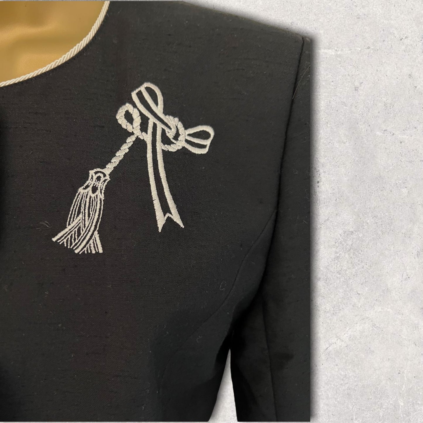 Country Casuals Vintage Black Embroidered Summer Jacket UK 8 US 4 EU 36 Timeless Fashions