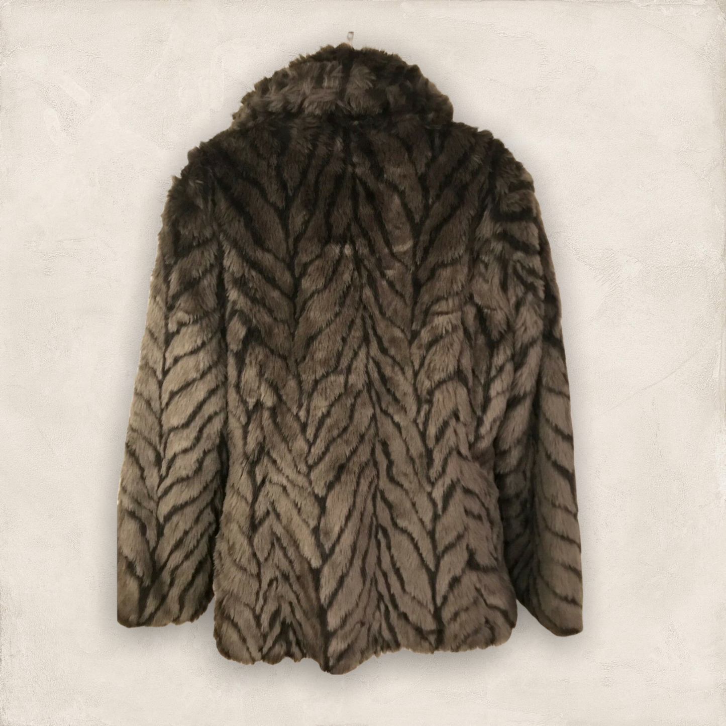 Aquascutum Vintage Womens Brown Faux Fur Jacket UK 14/16 US 10/12 EU 42/44 Timeless Fashions