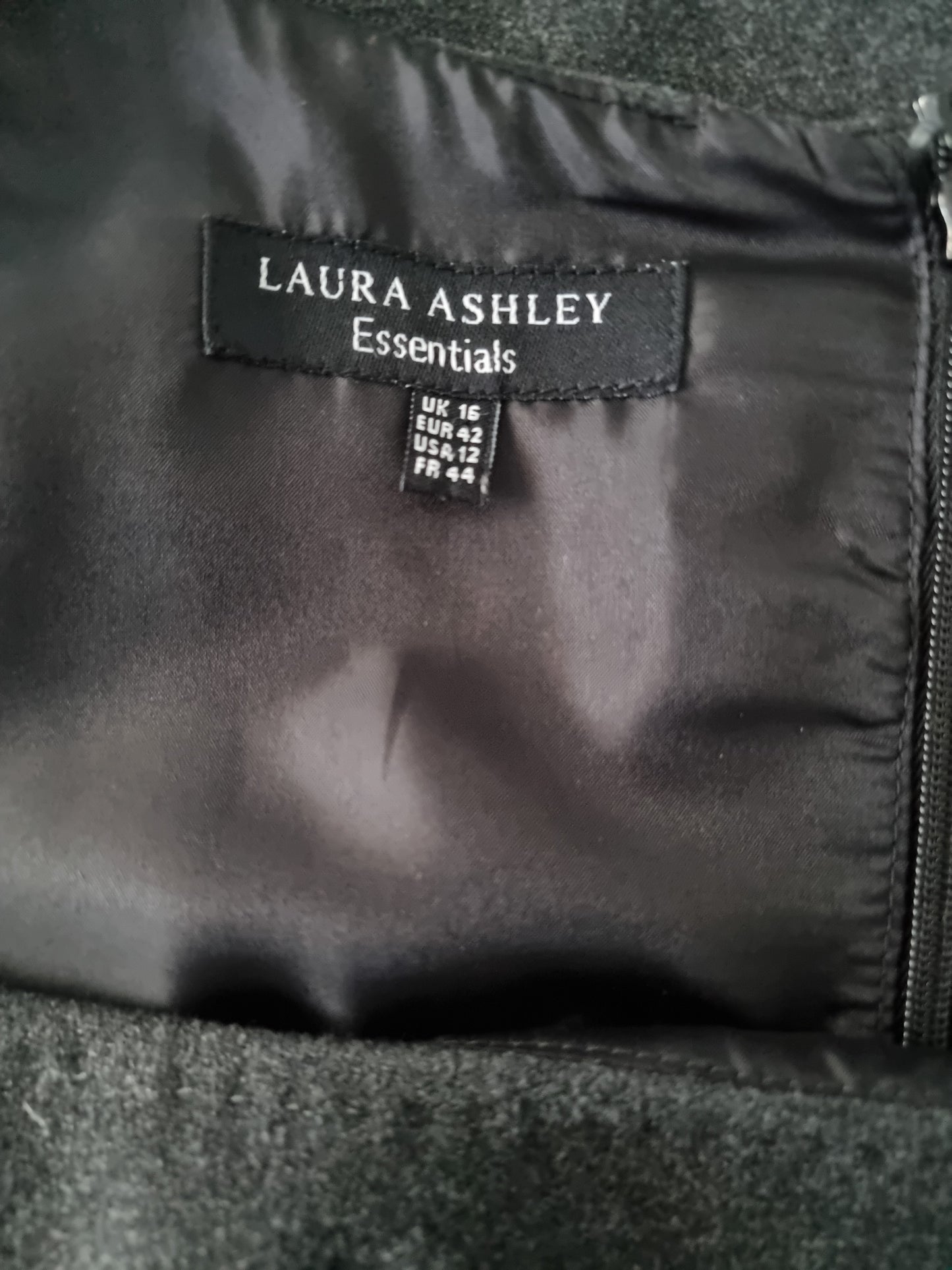 Laura Ashley Women’s Sleeveless Grey Wool Pencil Dress UK 16 US 12 EU 44 Timeless Fashions