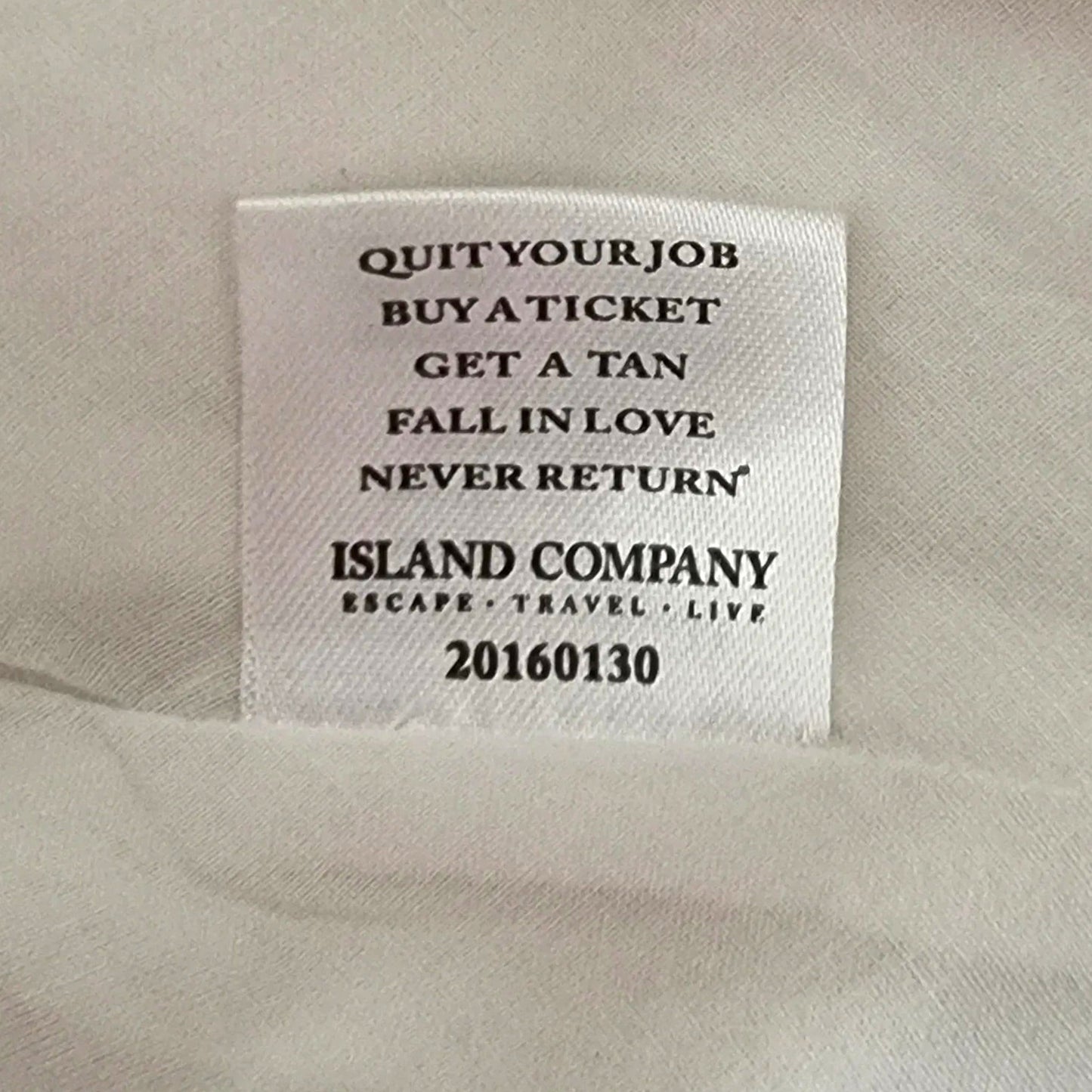 Island Company Women’s White Lined Pleated Full Short Skirt. UK 12 US 8 EU 40 - Timelessfashions
