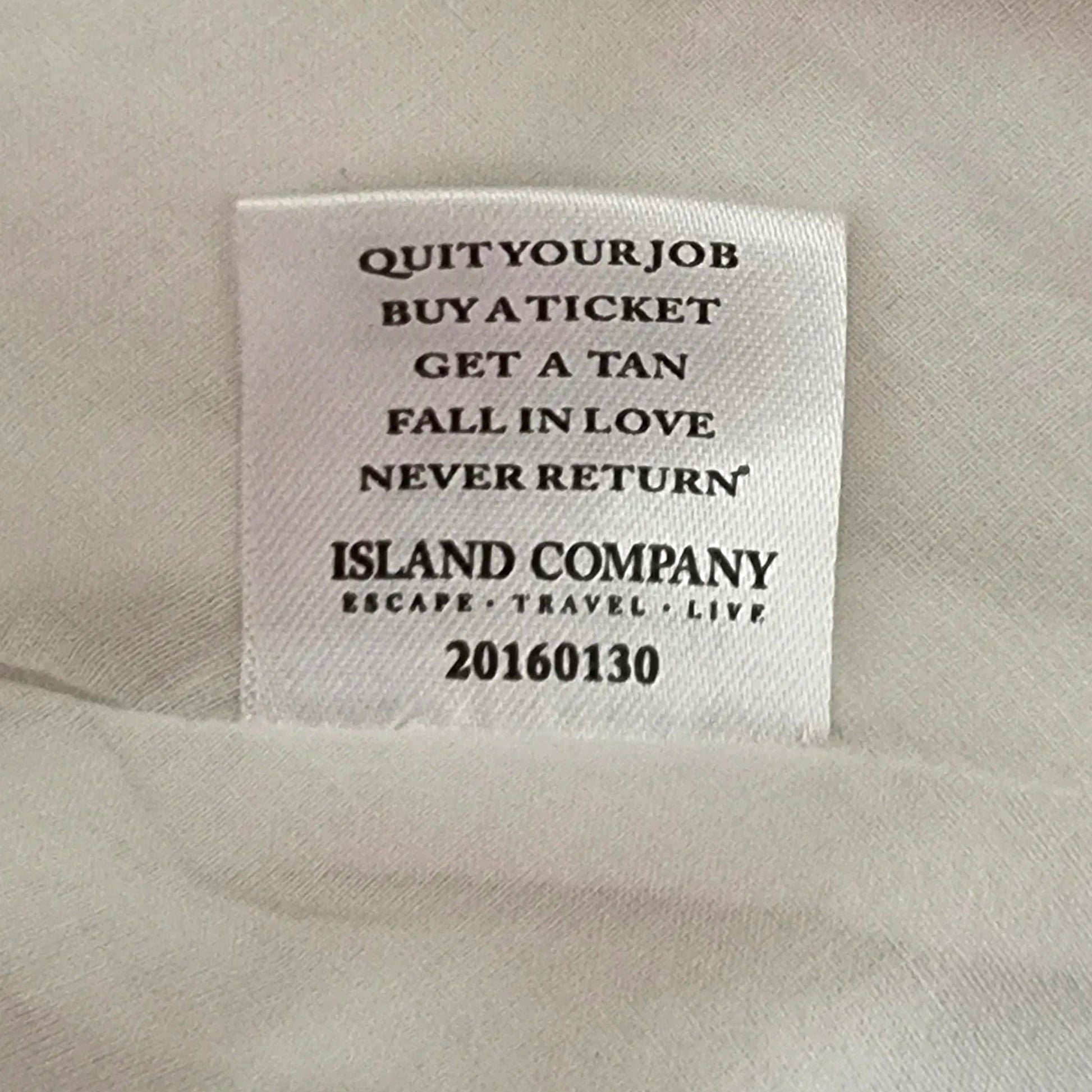 Island Company Women’s White Lined Pleated Full Short Skirt. UK 12 US 8 EU 40 - Timelessfashions