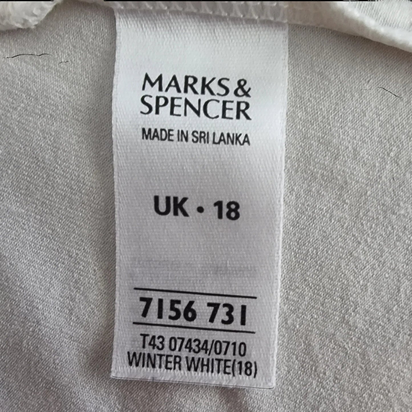 Marks And Spencer Off White Classic Vest Top UK 18 US 14 EU 46 - Timelessfashions