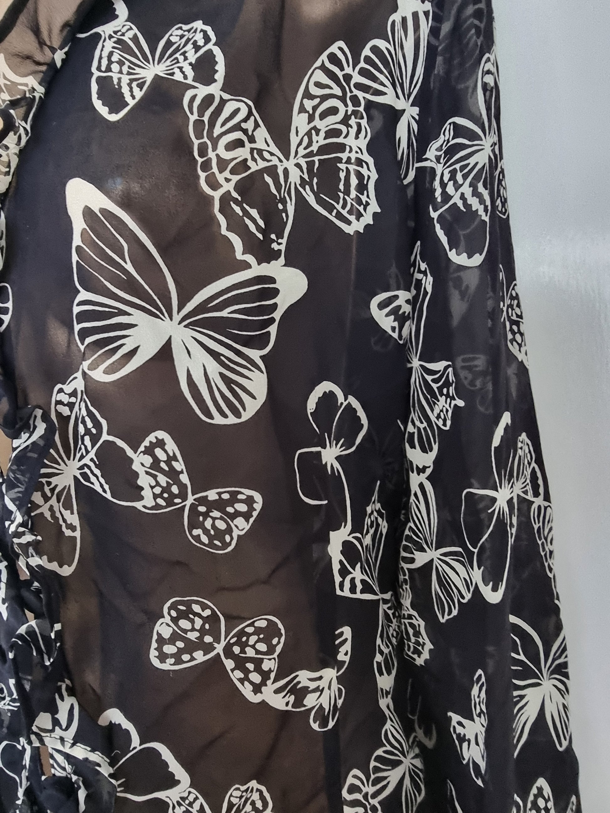 Caroline Charles Vintage Black & White Butterfly Ruffle Silk Blouse UK 16 US 12 EU 44 Timeless Fashions