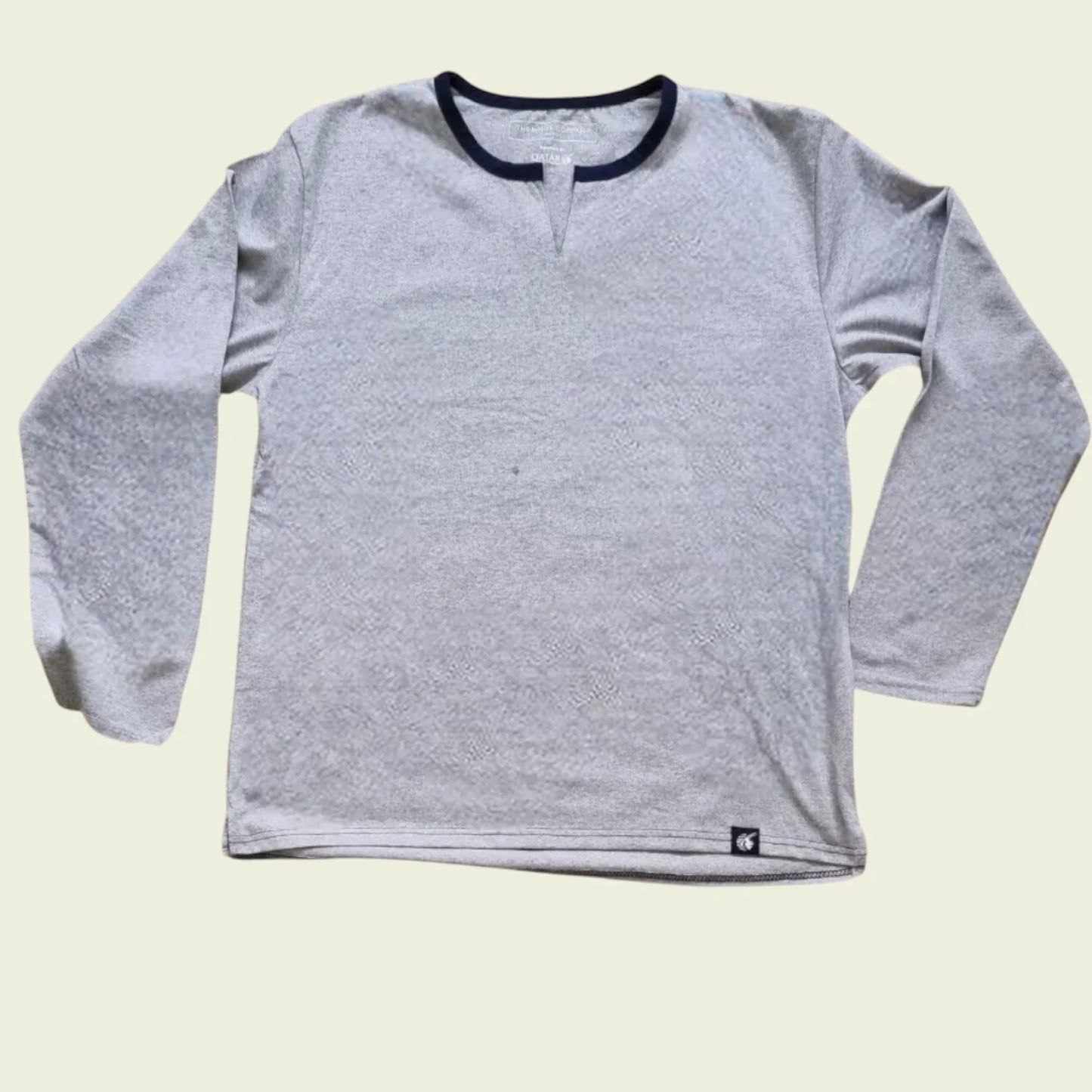 The White Company London Qatar Airways Mens Top Size M - Timelessfashions