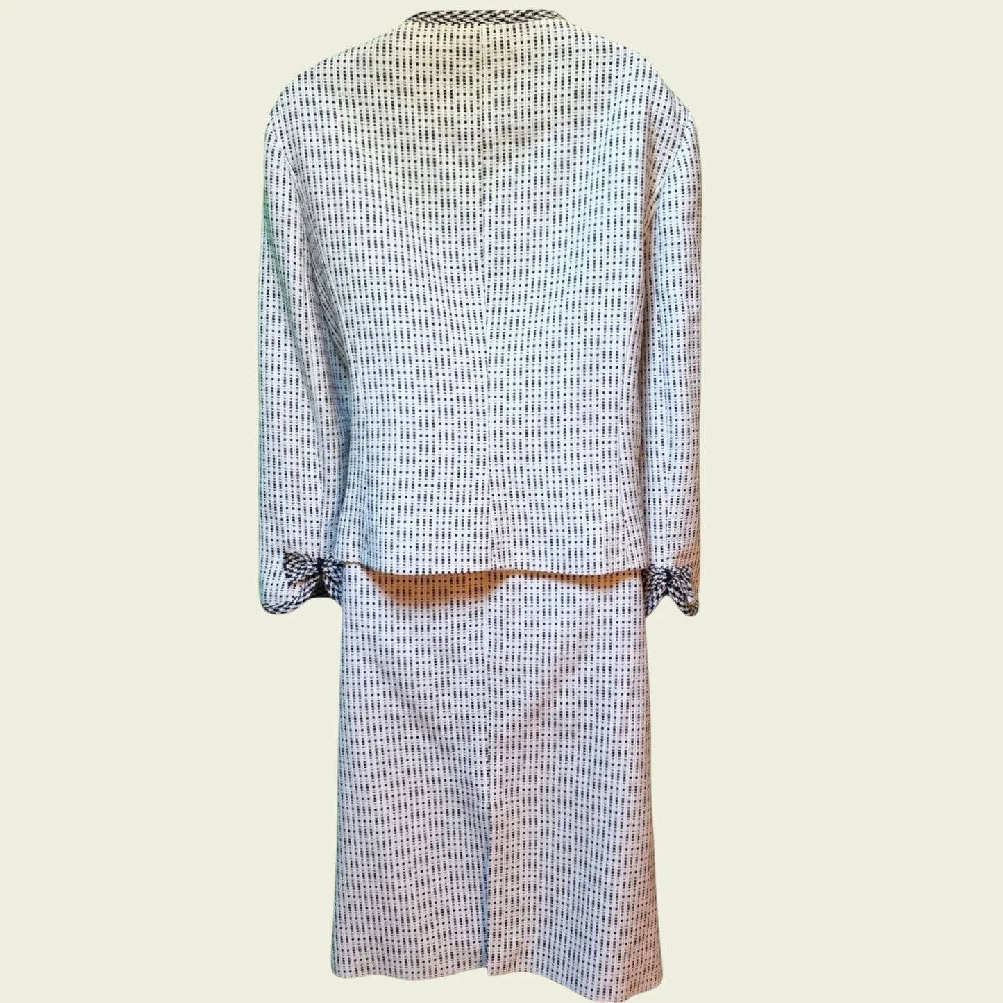 Caroline Charles London Vintage White Fleck Skirt & Jacket UK 16/18 US 12/14 EU 44/46 - Timelessfashions