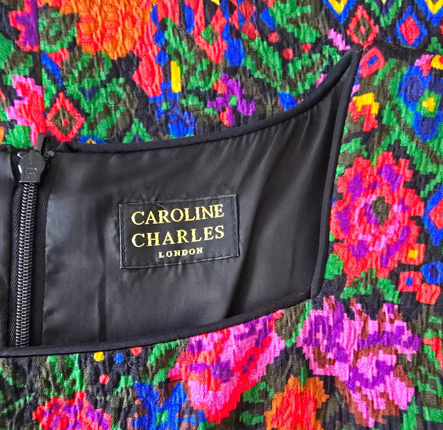 Caroline Charles Vintage Floral Dress UK 16 US 12 EU 44 Timeless Fashions