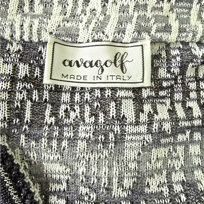 Clothing label showing Avagolf on textured background
