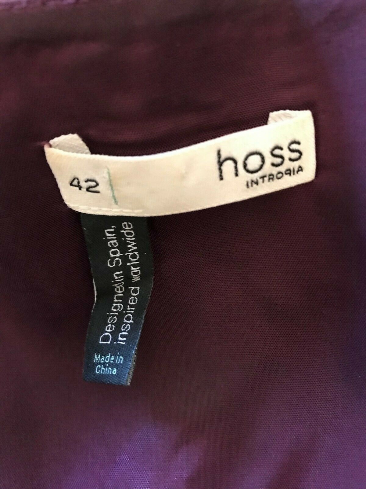Hoss Intropia label on a garment with size 42