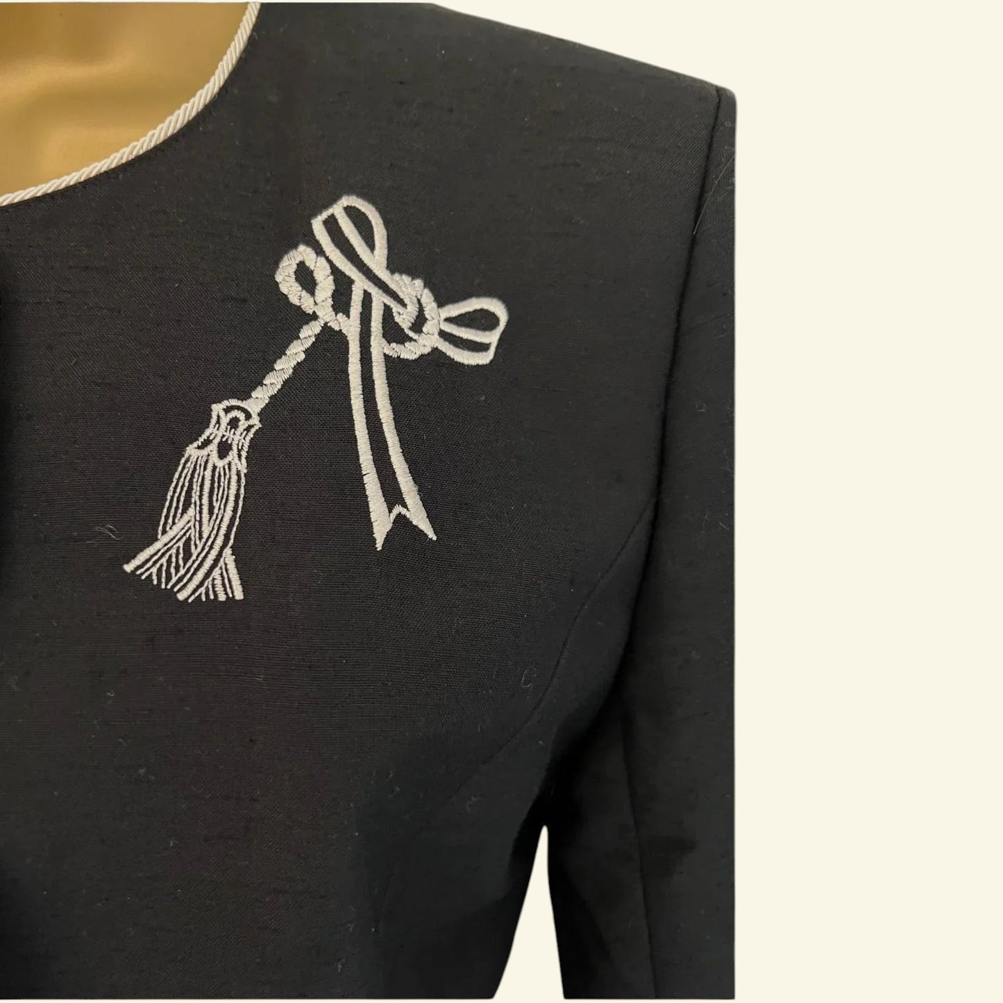 Country Casuals Vintage Black Embroidered Summer Jacket UK 8 US 4 EU 36 - Timelessfashions