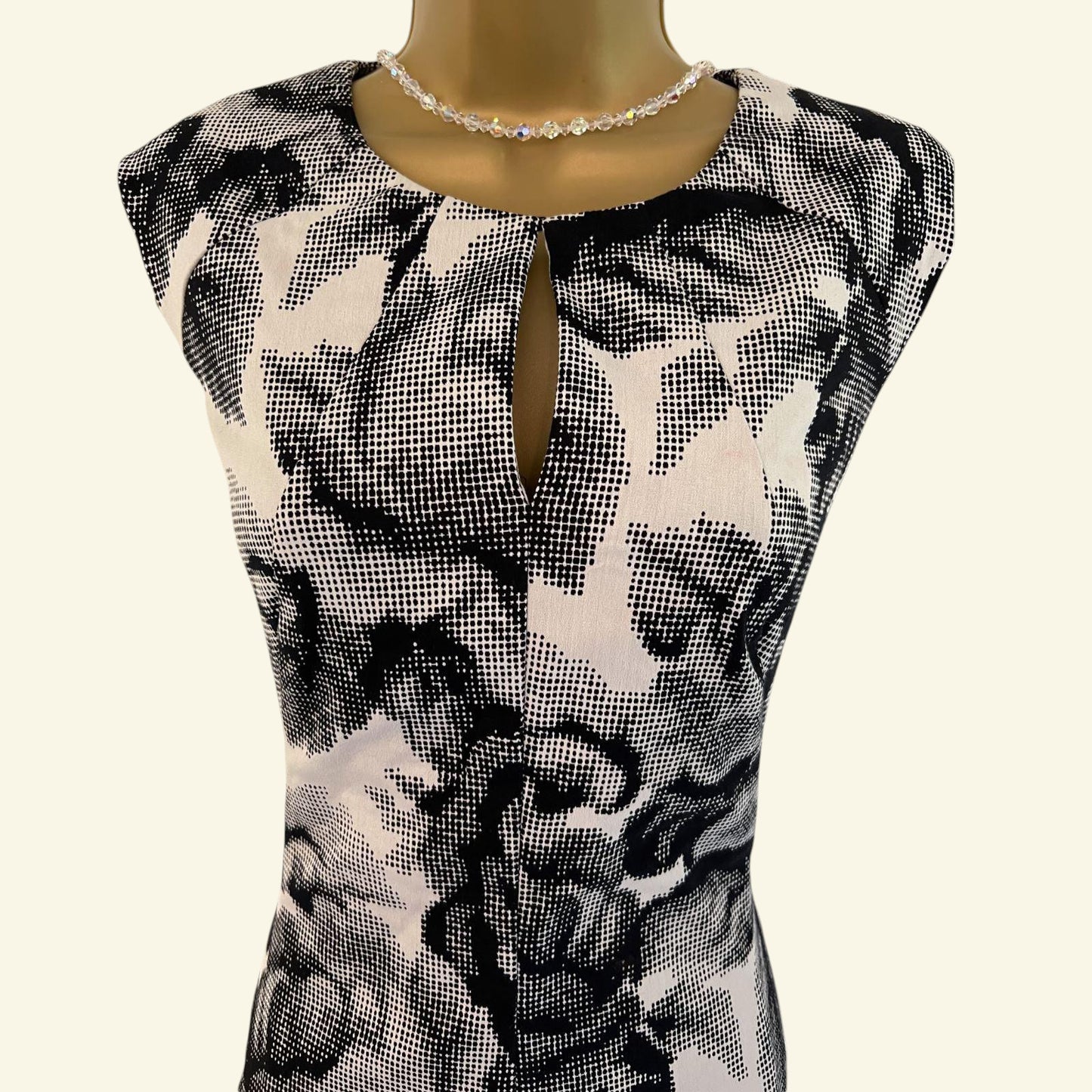 Phase Eight Black & White Mono Floral Stretch Bodycon Dress UK 10 US 6 EU 38 - Timelessfashions