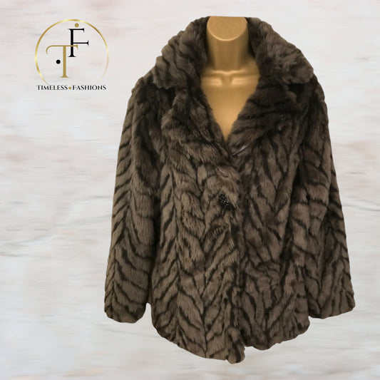 Aquascutum Vintage Womens Brown Faux Fur Jacket UK 14/16 US 10/12 EU 42/44 Timeless Fashions