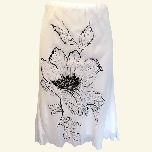 Valentino Jeans Women's White & Black Floral Chiffon Skirt UK 14 EU 42 US 10 it 46 - Timelessfashions