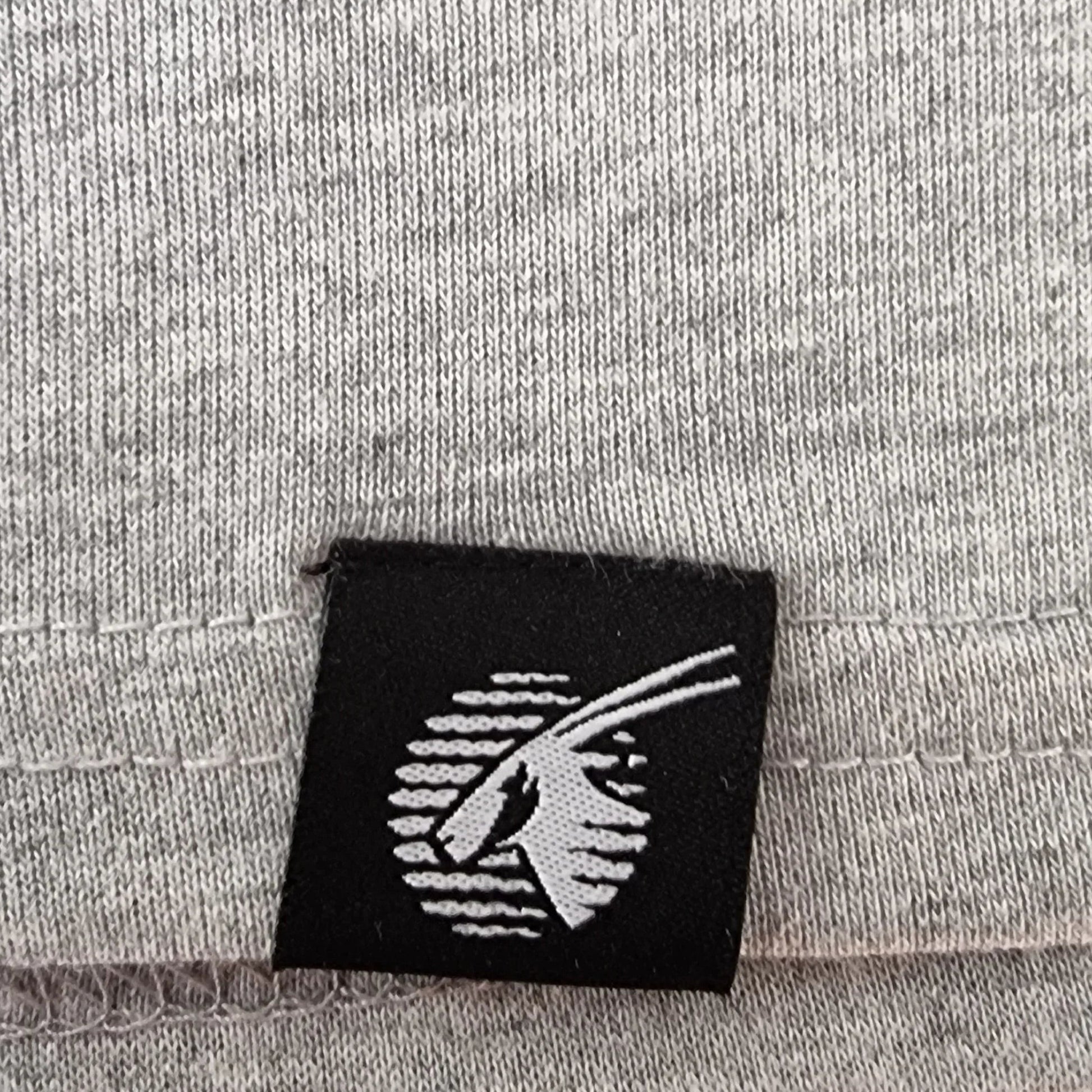 The White Company London Qatar Airways Mens Round Neck Top With Pocket Size M - Timelessfashions