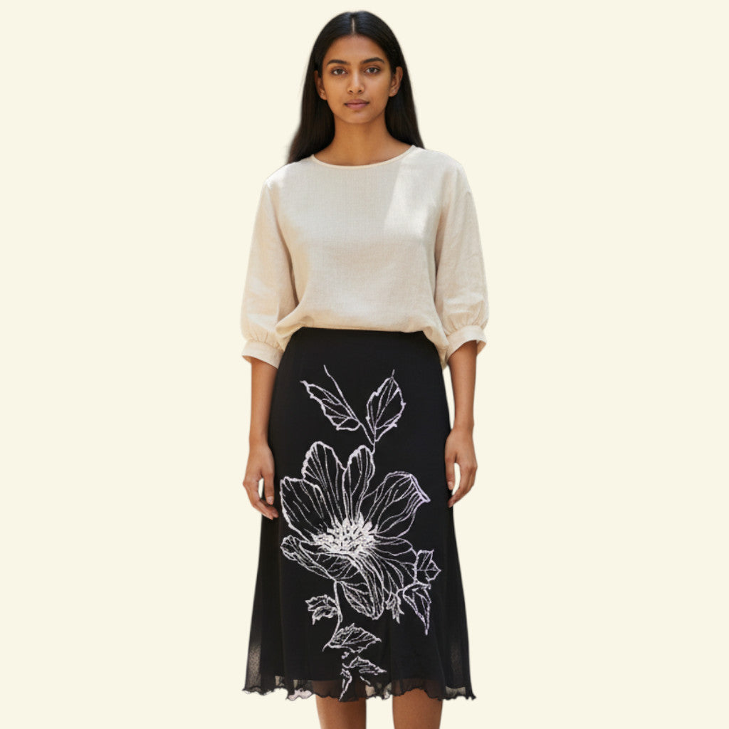 Timelessfashions black and white floral chiffon midi skirt with side zip, size UK 14.