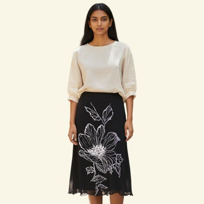 Timelessfashions black and white floral chiffon midi skirt with side zip, size UK 14.