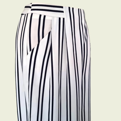 Warehouse Women's Navy & White Stripe Wide Leg Crepe Culottes UK 10 US 6 EU 38 - Timelessfashions