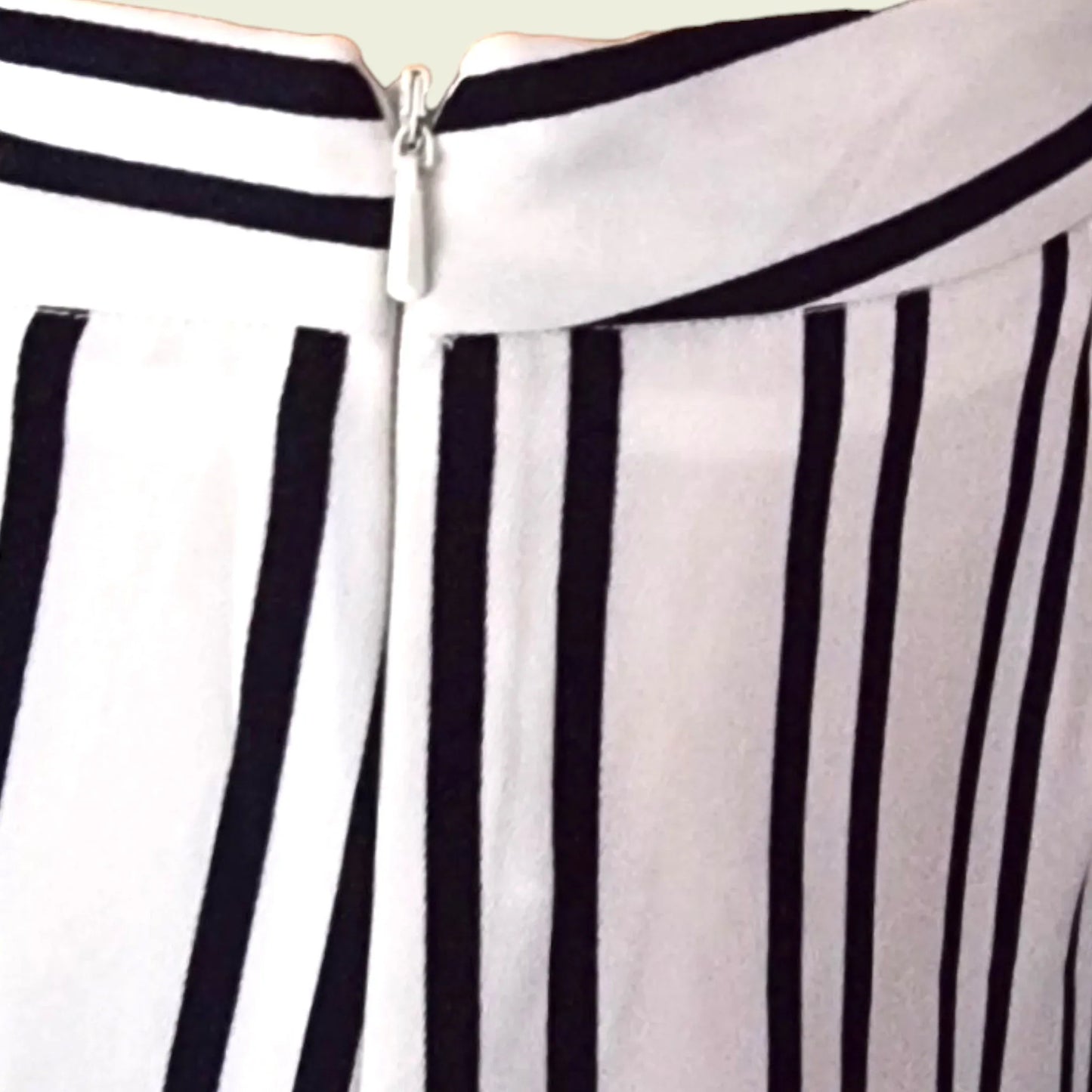 Warehouse Women's Navy & White Stripe Wide Leg Crepe Culottes UK 10 US 6 EU 38 - Timelessfashions