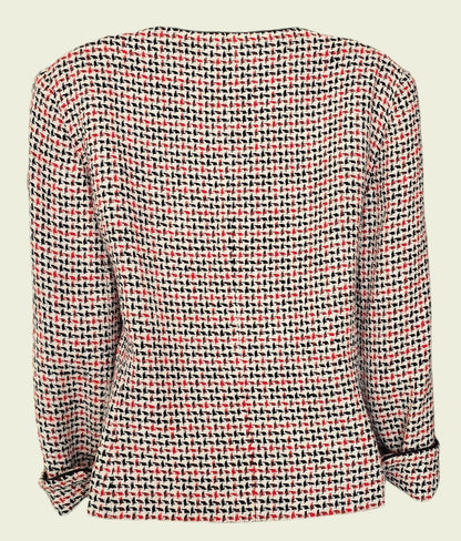 Long-sleeve jacket with a geometric pattern on a beige background