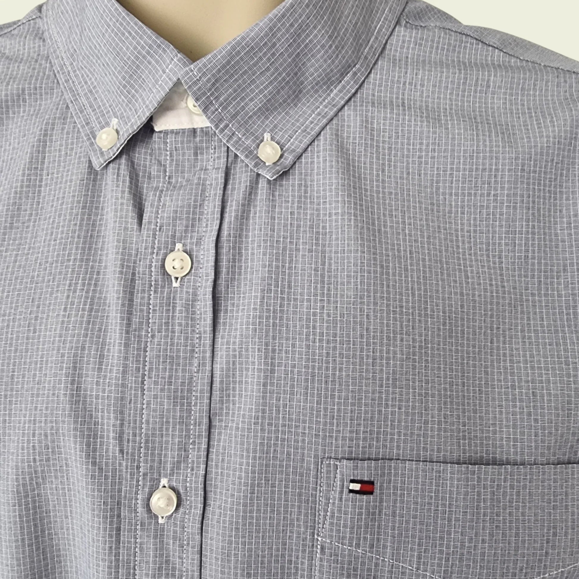 Tommy Hilfiger Men's Blue Check Long Sleeve Oxford Shirt 16 ½ - Timelessfashions