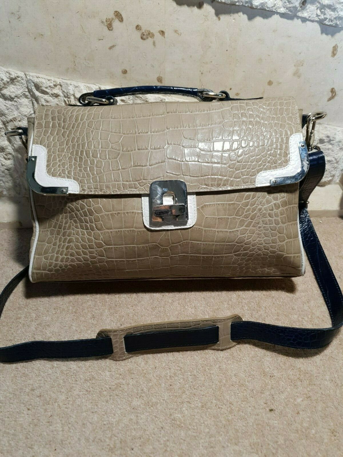 Claudia Firenze Large Beige Leather Croc Embossed Bag Satchel Timeless Fashions
