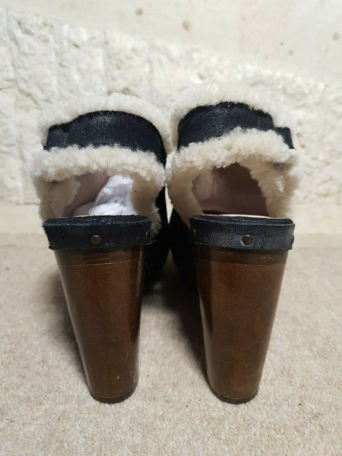 Gerard Darel Ladies Black Suede Sheepskin Mules Clogs Shoes UK 7 US 9 EU 40 Timeless Fashions
