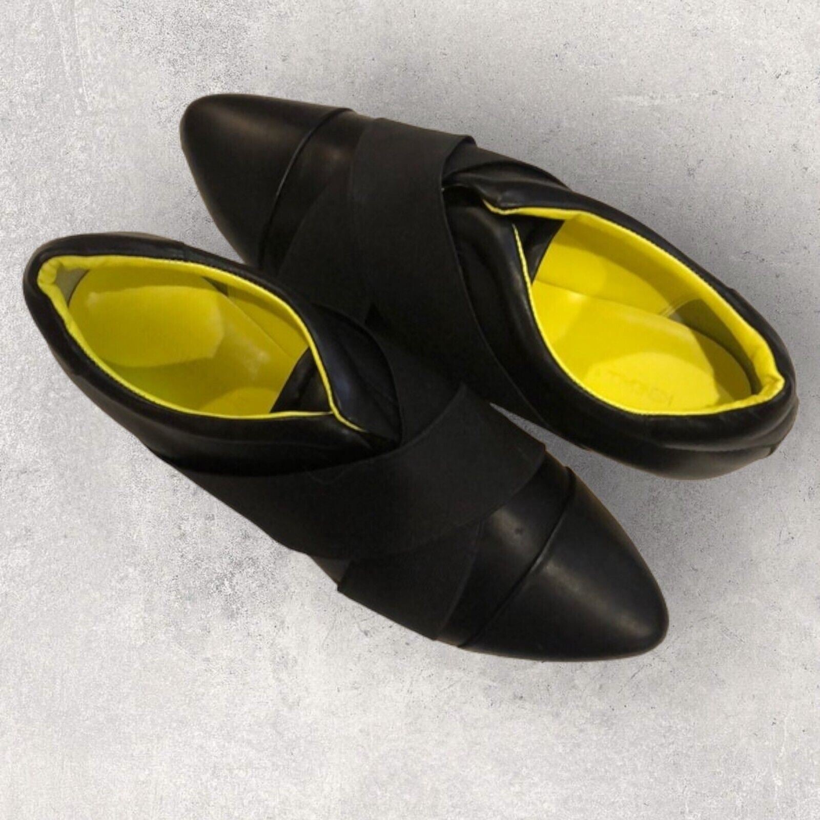 Kendall + Kylie Tasha Black Wedge Sneaker UK 7.5 US 9.5M EU 40.5 Timeless Fashions