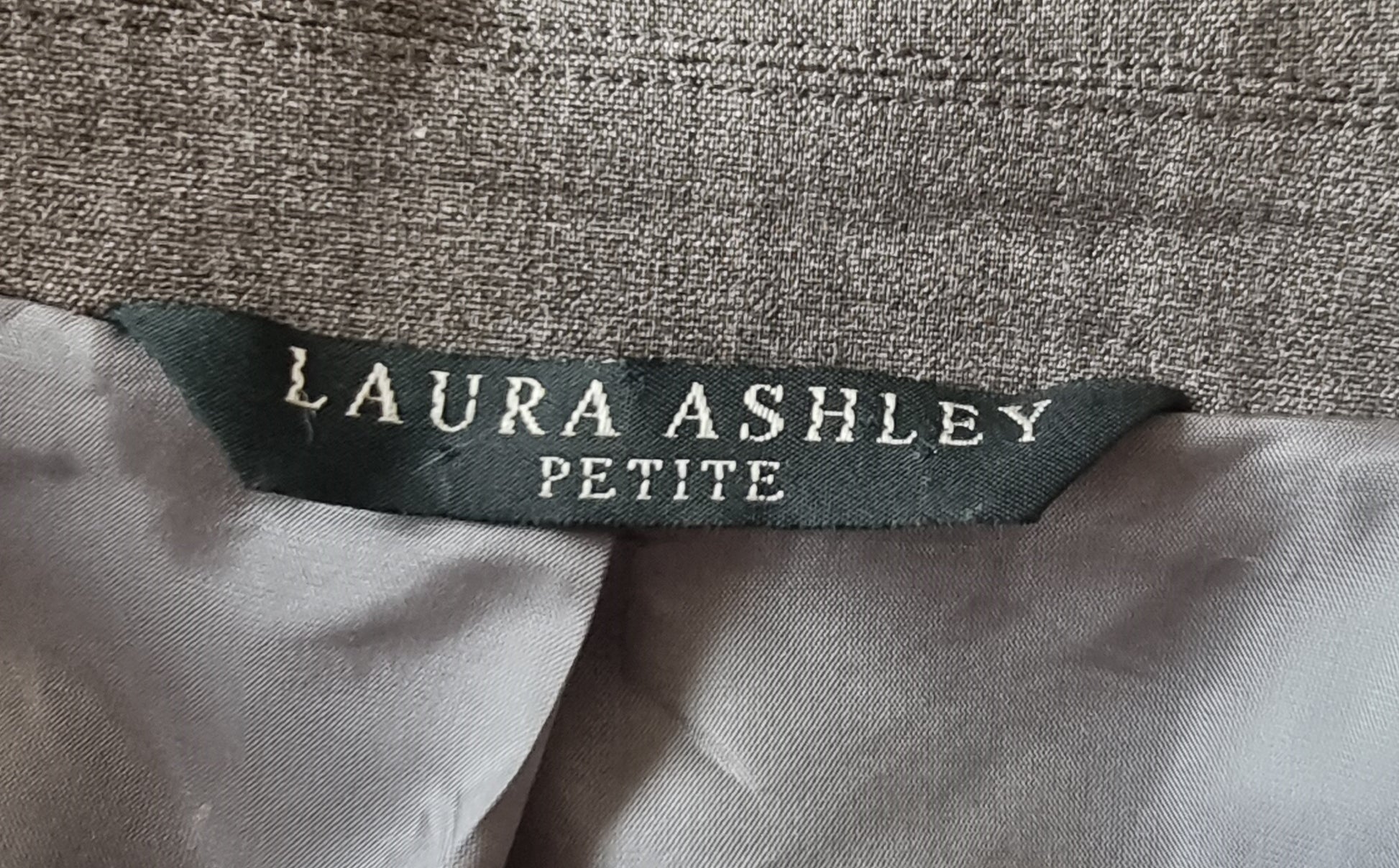 Laura Ashley Petite Grey tailored Jacket UK 12 US 8 EU 40 Timeless Fashions