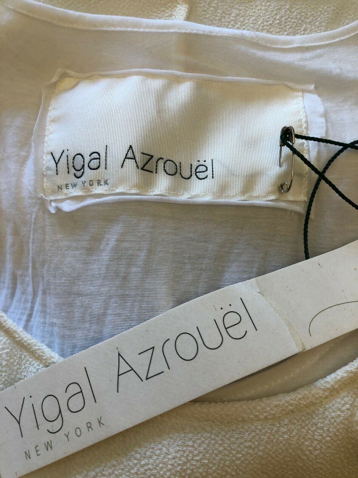 Yigal Azrouël Ivory Textured Crepe Black Zip Dress UK 8 US 4 EU 36 IT 40 Timeless Fashions