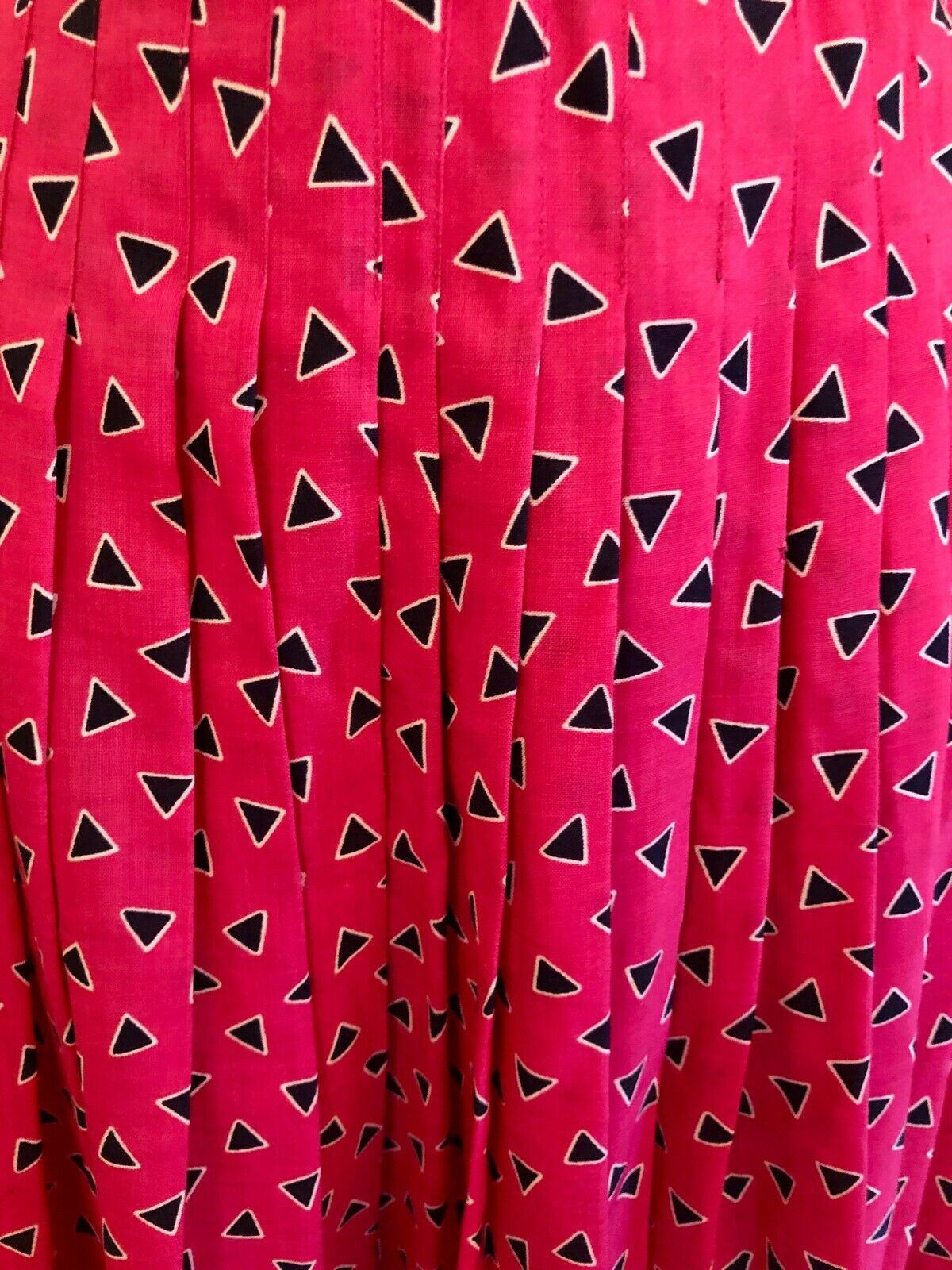 Jaeger Vintage Hot Pink Pleated Wool Skirt UK 6 US 2 EU 34 Timeless Fashions
